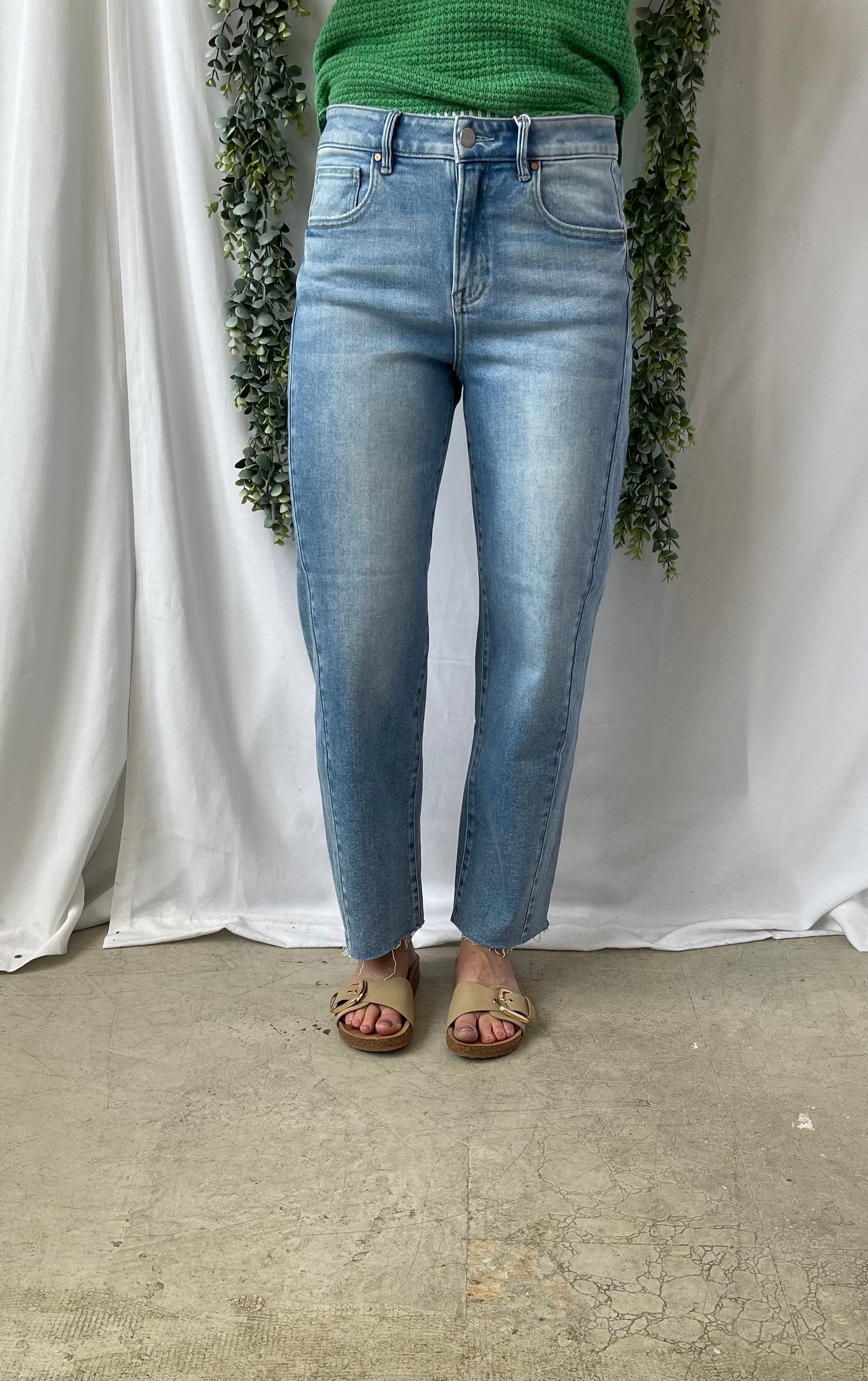 Risen Raw Slouchy Crop Barrel Jeans-Jeans-risen-The Silo Boutique, Women's Fashion Boutique Located in Warren and Grand Forks North Dakota