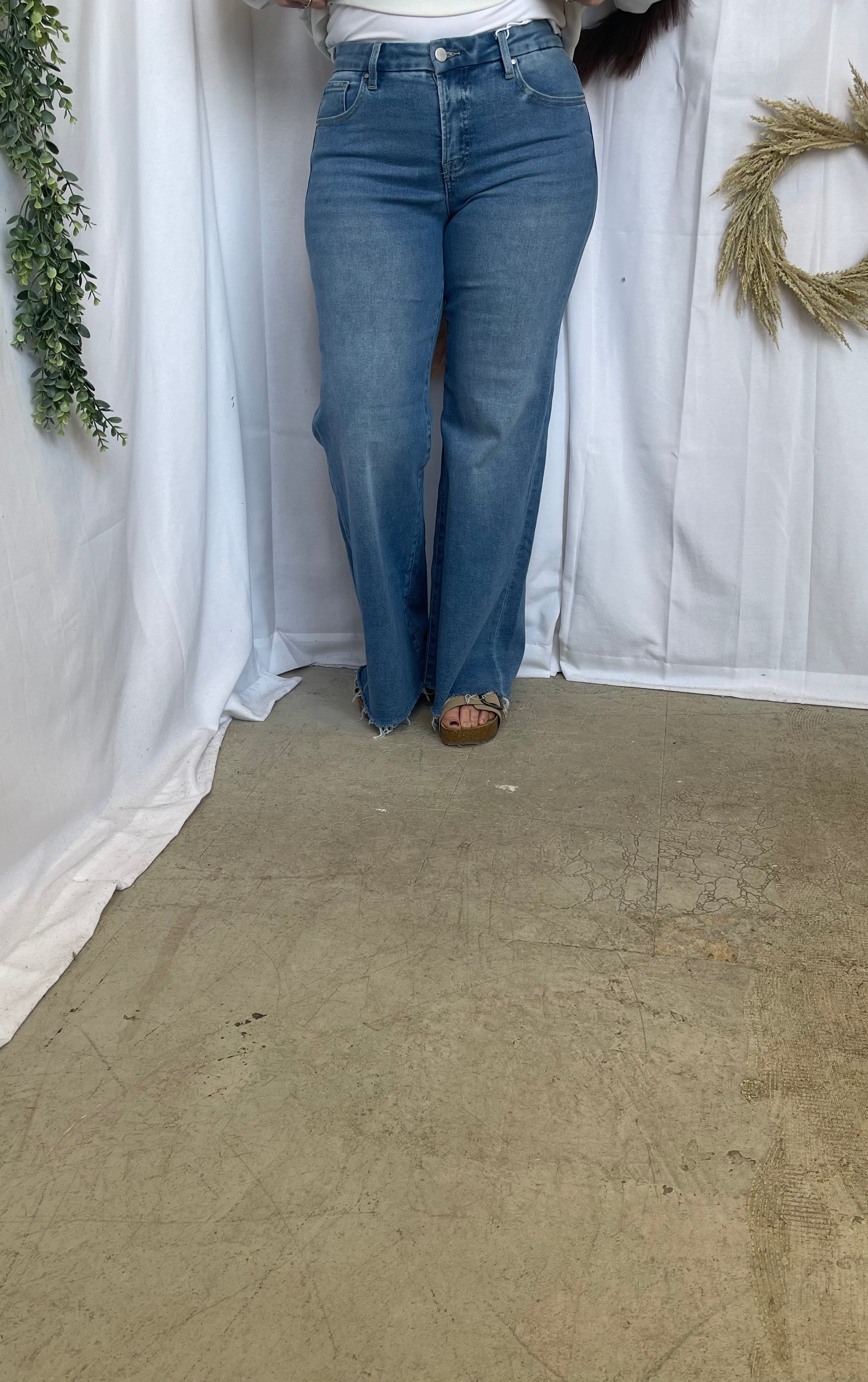 Risen Cindy Wide Leg Jeans-Jeans-risen-The Silo Boutique, Women's Fashion Boutique Located in Warren and Grand Forks North Dakota