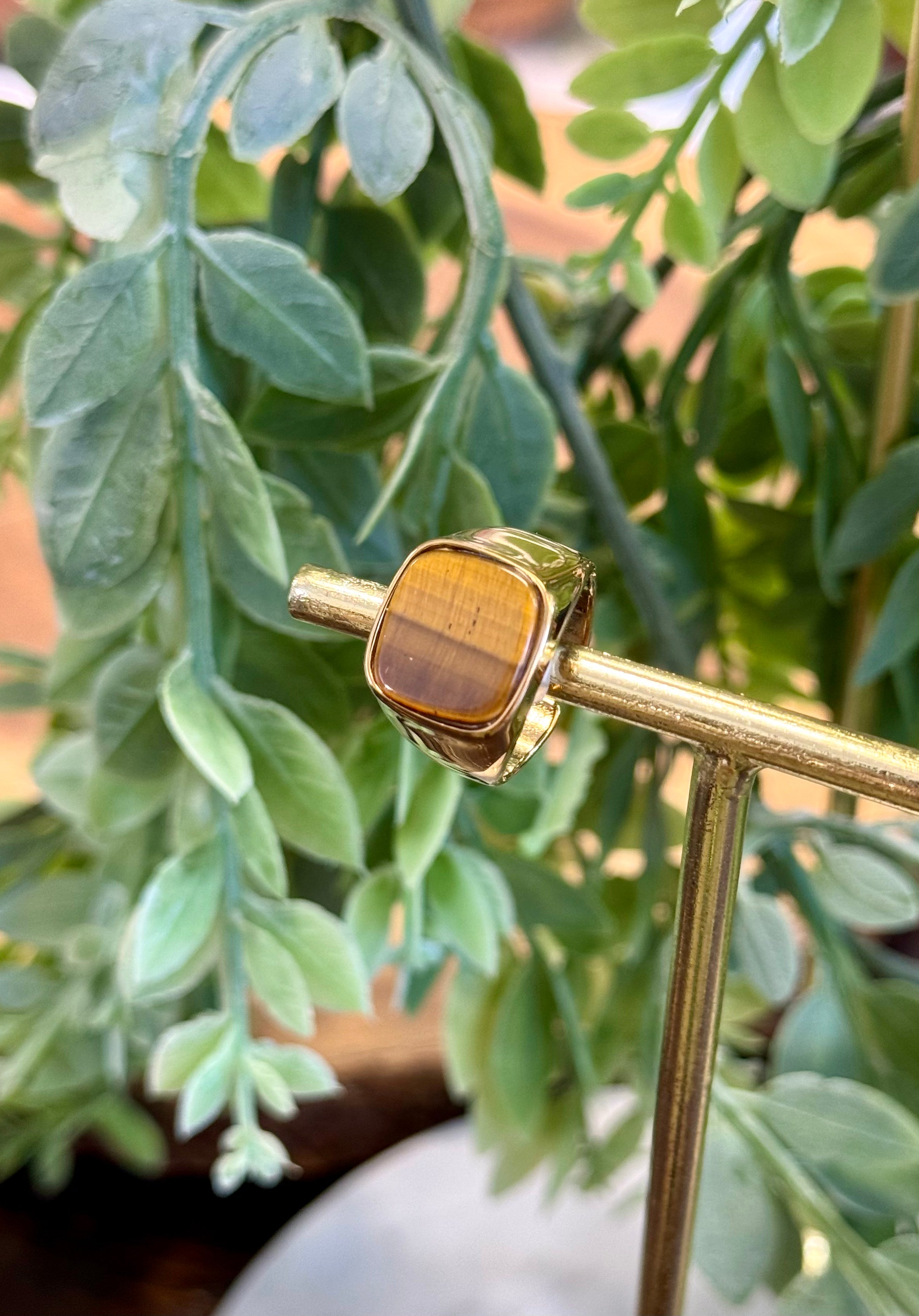Brown Oval Stone Ring-Rings-fame-The Silo Boutique, Women's Fashion Boutique Located in Warren and Grand Forks North Dakota