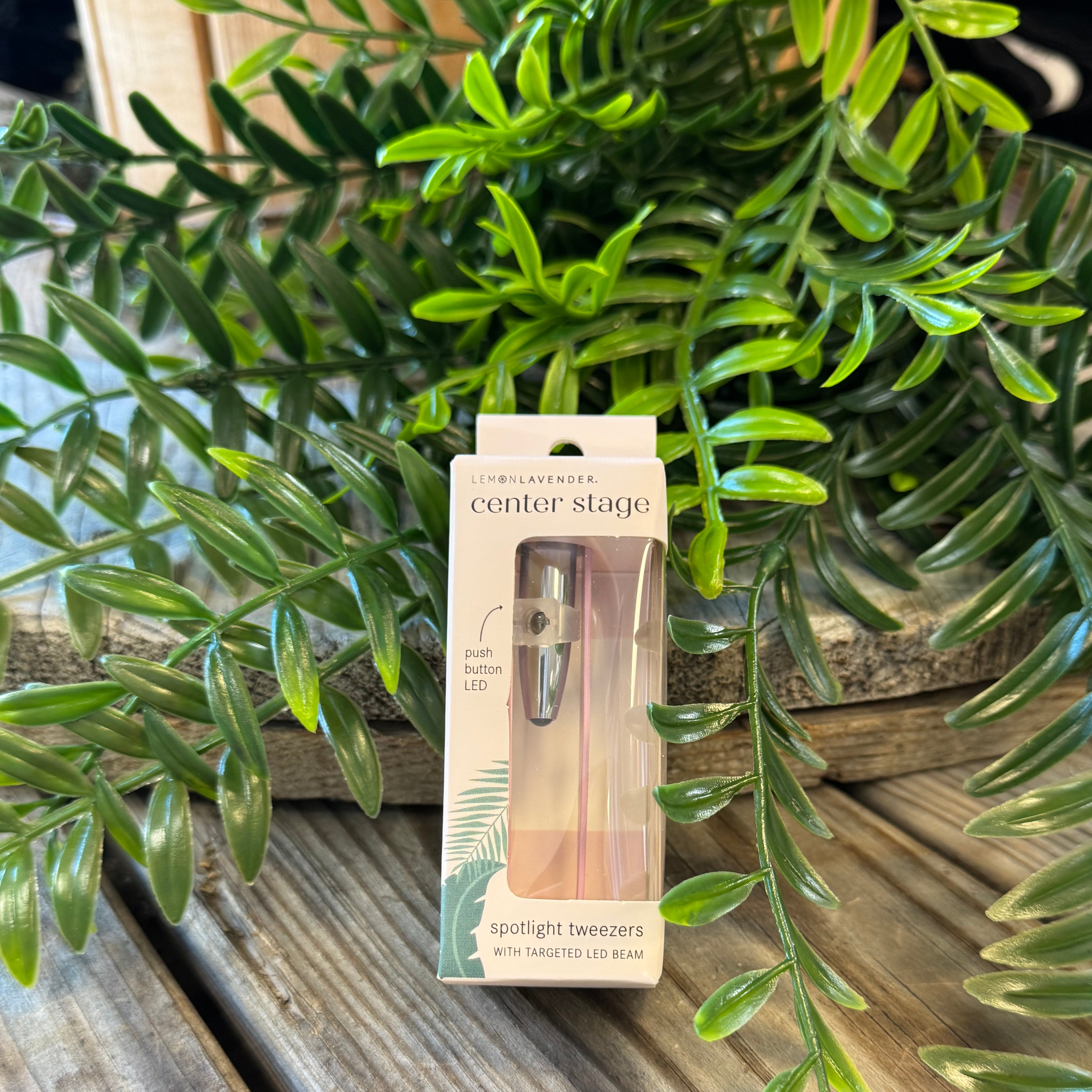 Light Up Tweezer-Beauty-dm-The Silo Boutique, Women's Fashion Boutique Located in Warren and Grand Forks North Dakota
