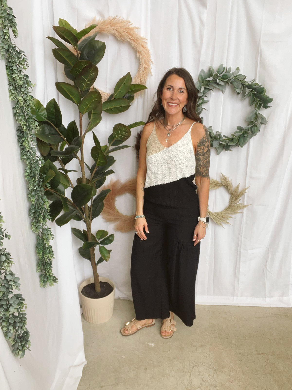 Wide Leg Elastic Waist Crop Pant-Black-Pants-cozy co-The Silo Boutique, Women's Fashion Boutique Located in Warren and Grand Forks North Dakota