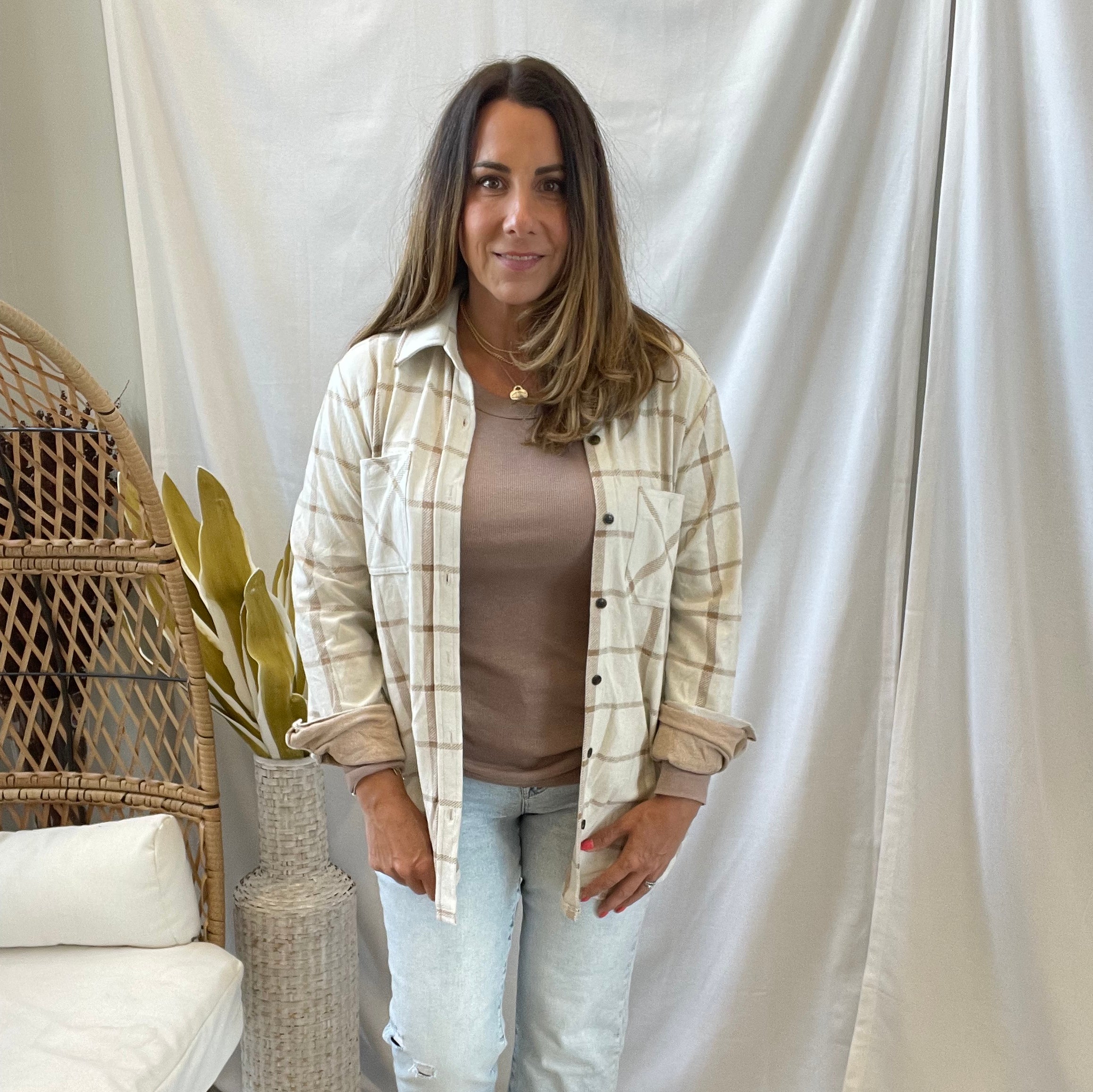 Vervet Wow Straight Crop Jeans-Final Sale-Jeans-vervet-The Silo Boutique, Women's Fashion Boutique Located in Warren and Grand Forks North Dakota