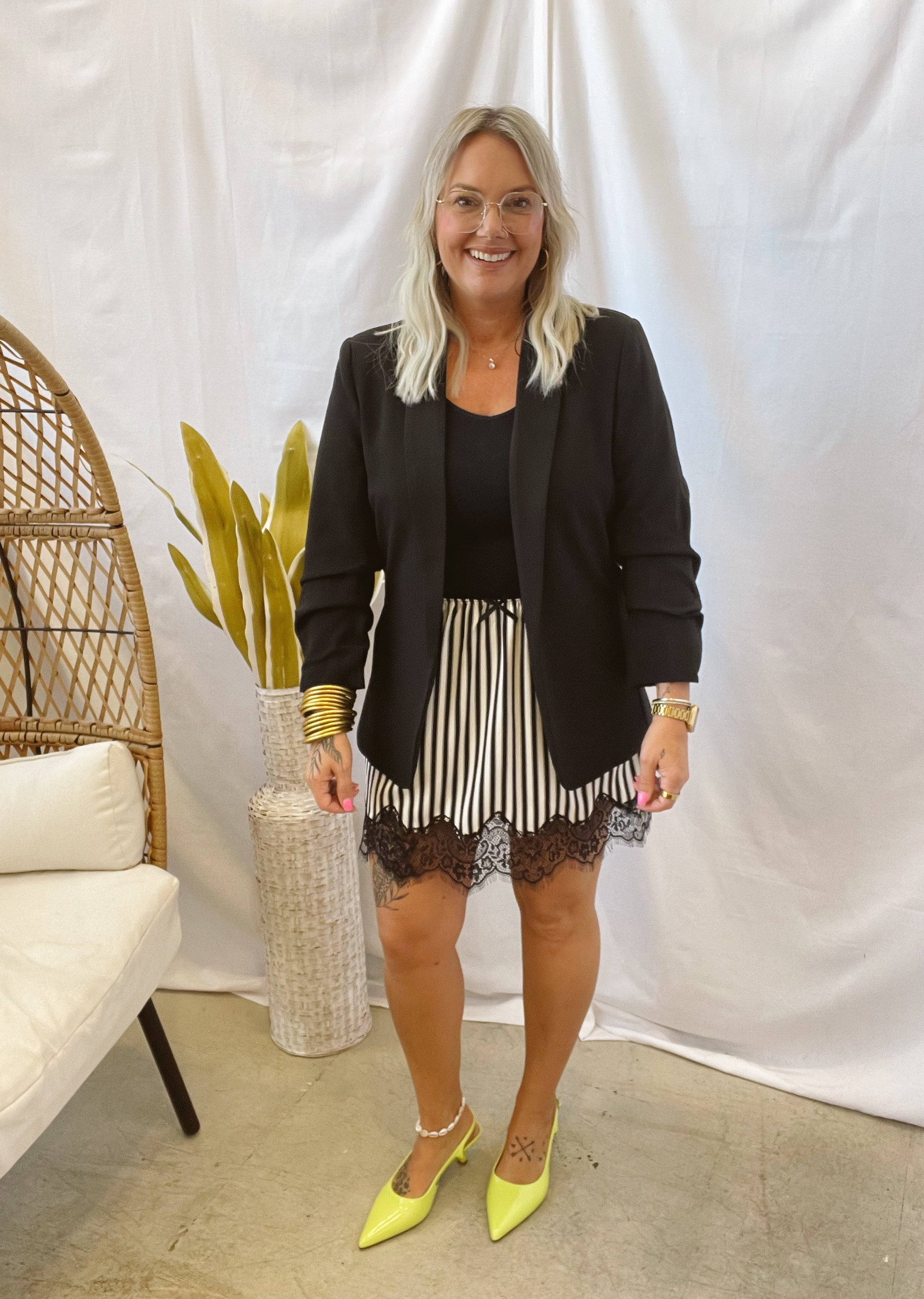 Classic Black Blazer-Blazers-eesome-The Silo Boutique, Women's Fashion Boutique Located in Warren and Grand Forks North Dakota
