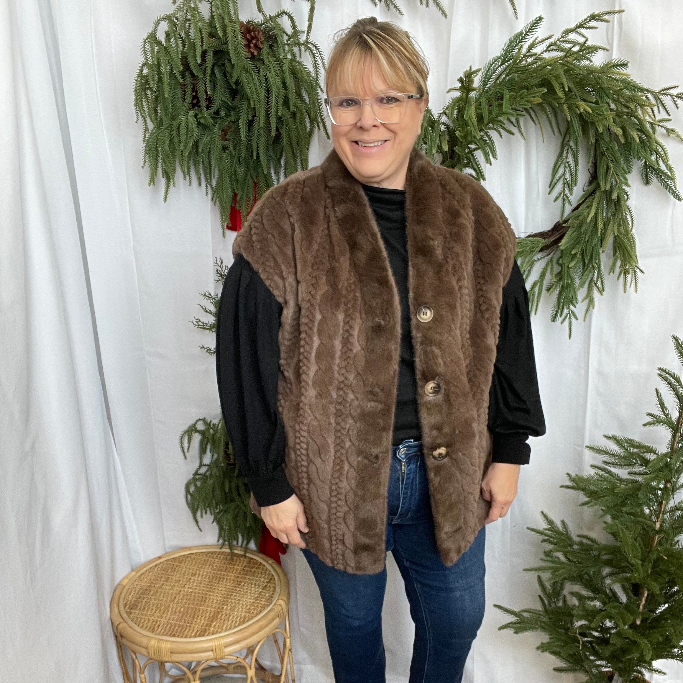 Luxe Fur Vest-Brown-Vests-davi-The Silo Boutique, Women's Fashion Boutique Located in Warren and Grand Forks North Dakota