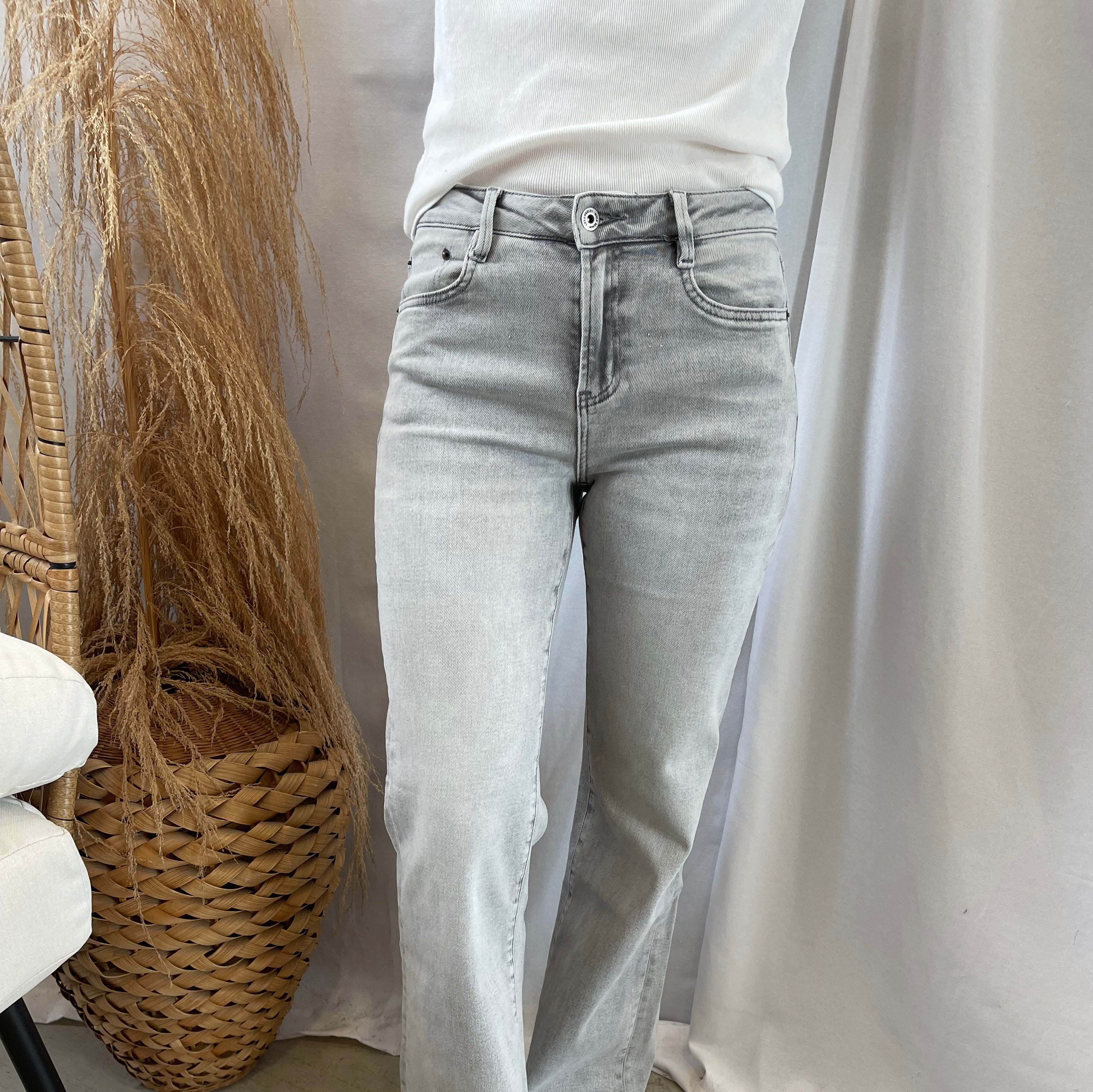 Mica Wide Leg Platinum Grey Jeans-Final Sale-Jeans-mica-The Silo Boutique, Women's Fashion Boutique Located in Warren and Grand Forks North Dakota