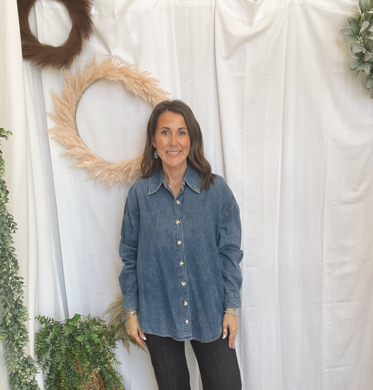 Vayda Denim Shirt-Coats & Jackets-twentyfourth-The Silo Boutique, Women's Fashion Boutique Located in Warren and Grand Forks North Dakota