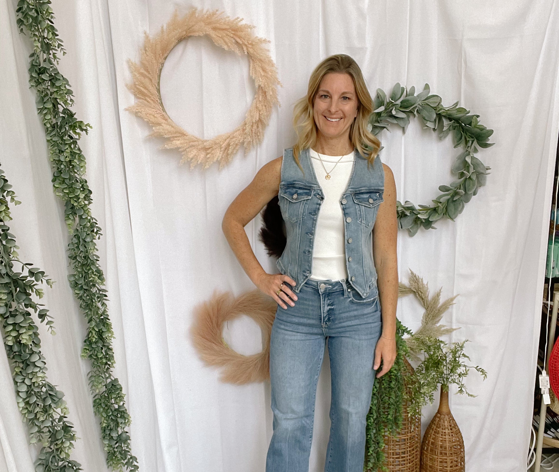 Lara Hidden Vest-Medium Wash-Vests-Hidden-The Silo Boutique, Women's Fashion Boutique Located in Warren and Grand Forks North Dakota