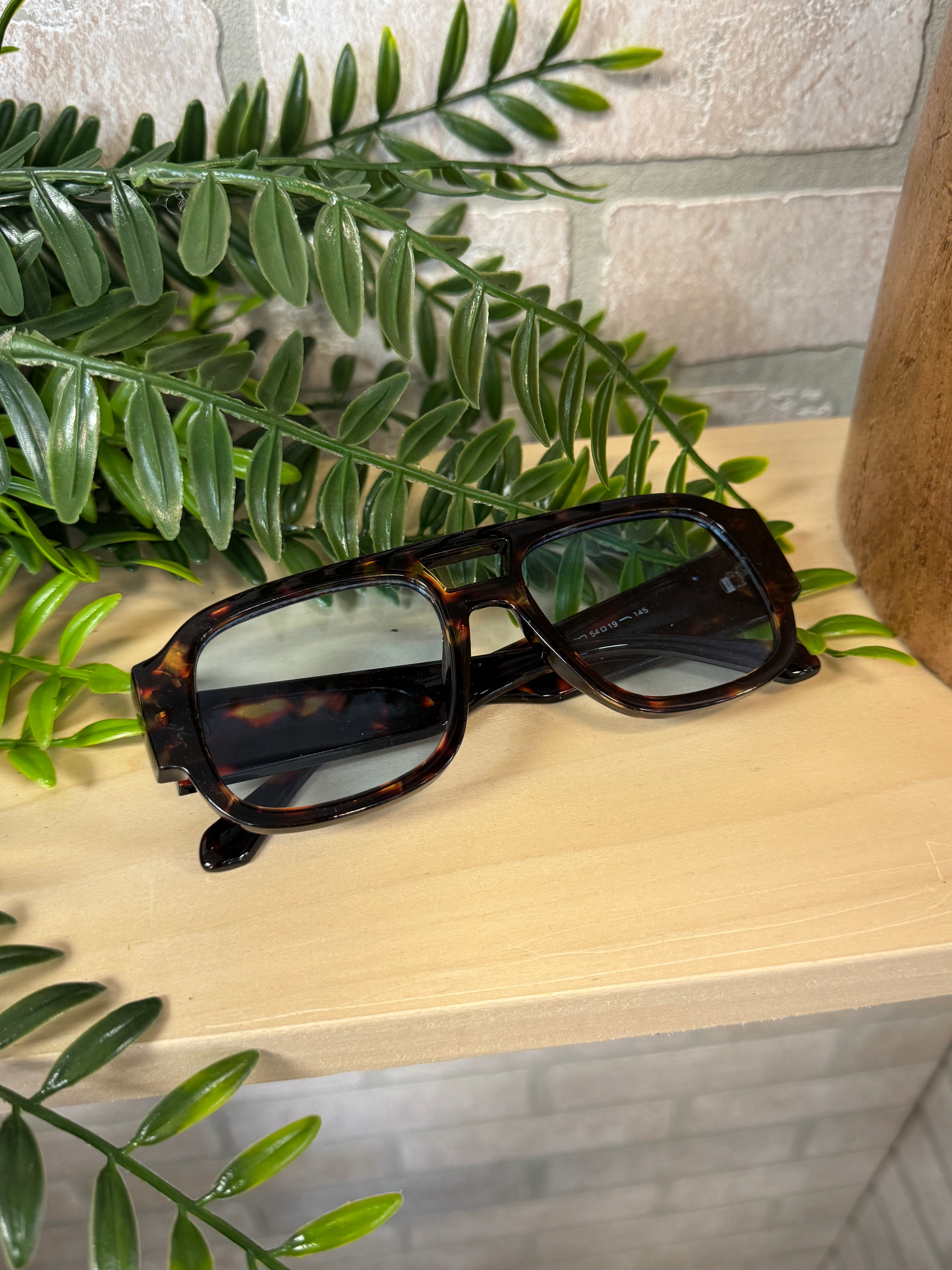 PS Ellen Retro Sunglasses-Tortoise Blue-Sunglasses-faire-The Silo Boutique, Women's Fashion Boutique Located in Warren and Grand Forks North Dakota