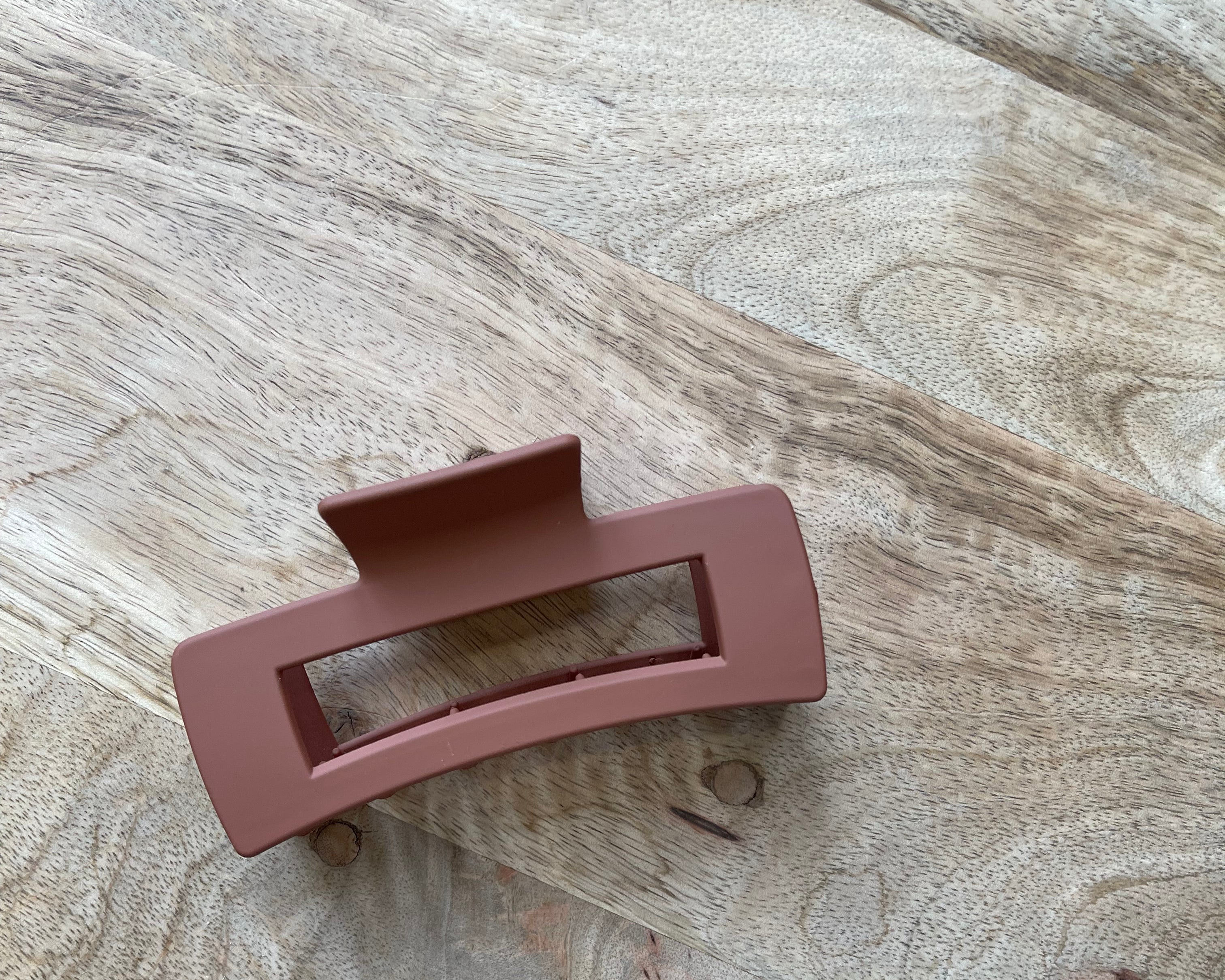 Brown Acetate Claw-Hair Accessories-Fame-The Silo Boutique, Women's Fashion Boutique Located in Warren and Grand Forks North Dakota