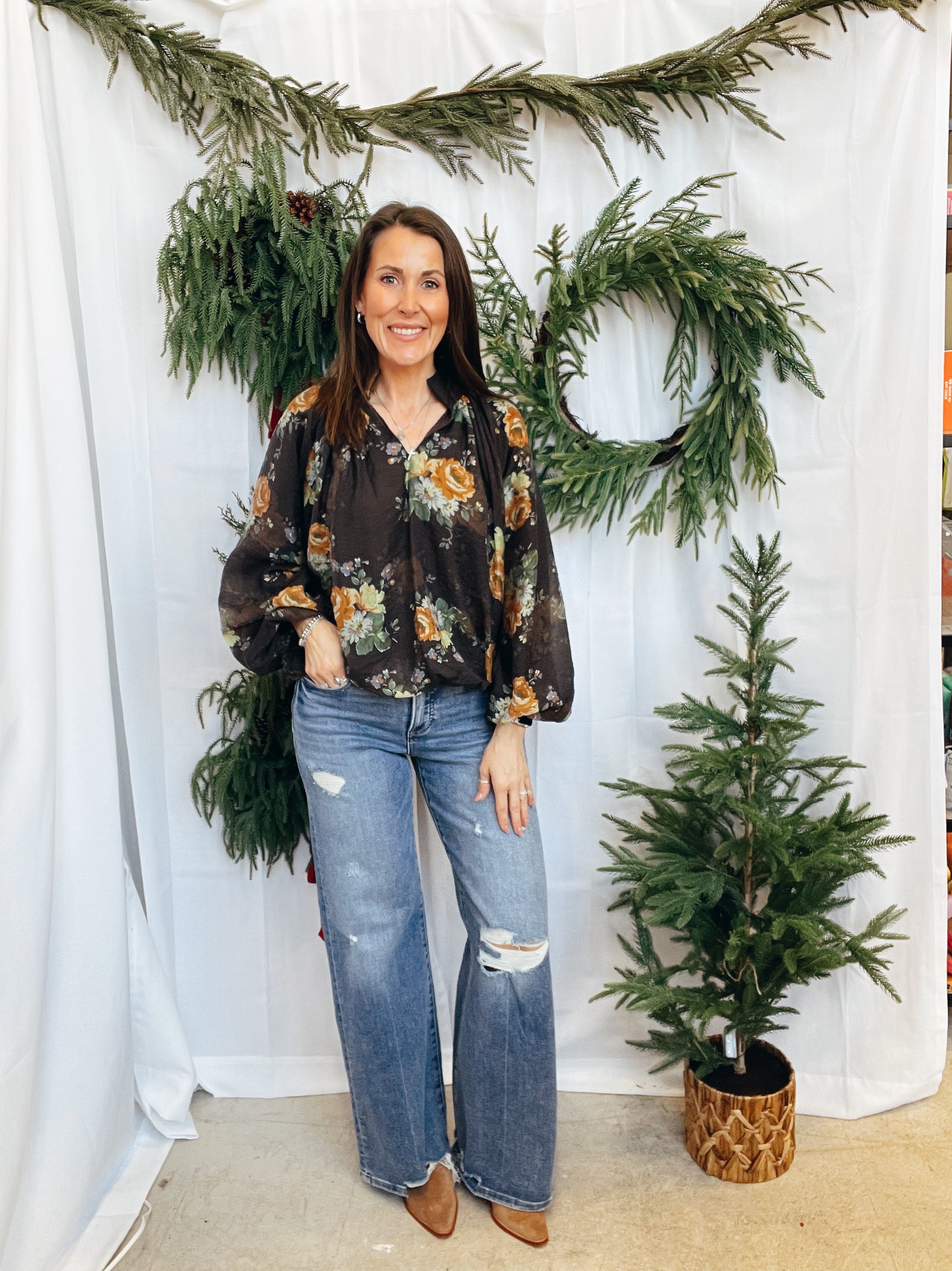 Floral V Neck Puff Sleeve Top-Short Sleeve Tops-entro-The Silo Boutique, Women's Fashion Boutique Located in Warren and Grand Forks North Dakota