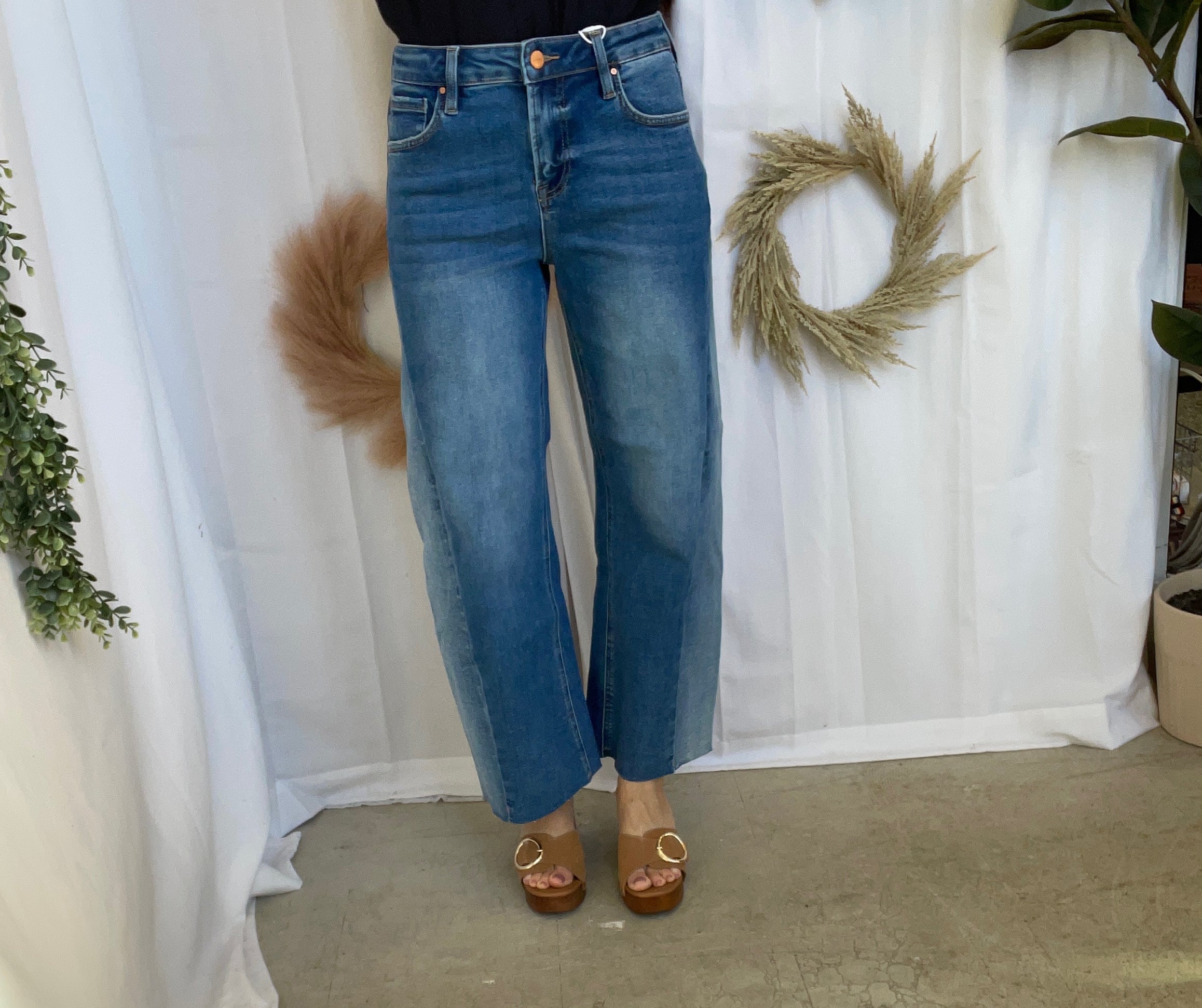 Risen Slouchy Crop Barrel Contrast Jeans-Jeans-risen-The Silo Boutique, Women's Fashion Boutique Located in Warren and Grand Forks North Dakota