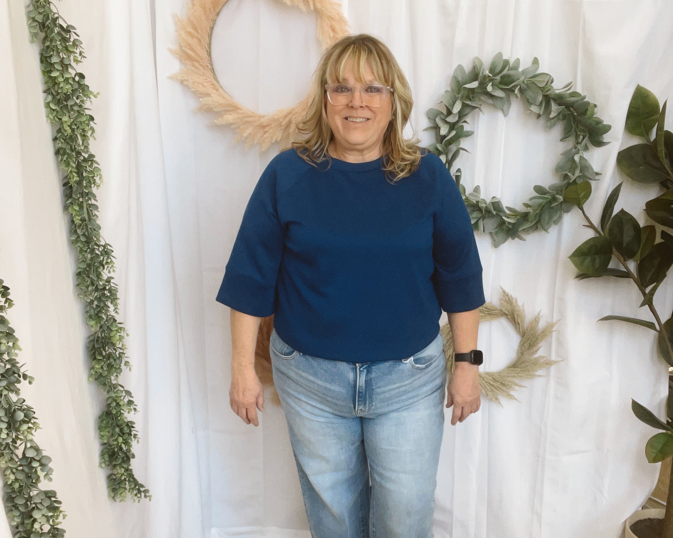 Louisa Scuba Quarter Sleeve Top-Navy-The Silo Boutique-The Silo Boutique, Women's Fashion Boutique Located in Warren and Grand Forks North Dakota