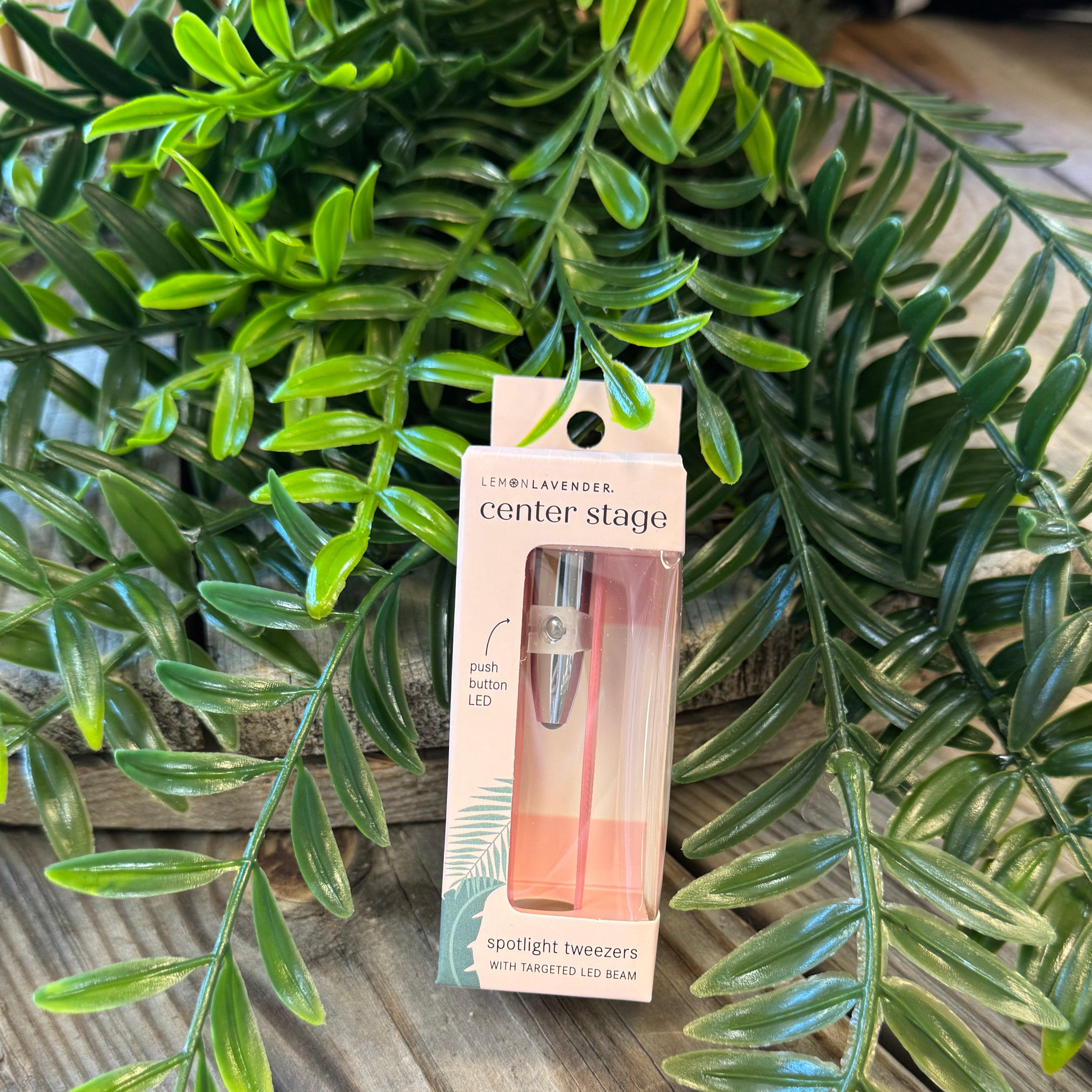 Light Up Tweezer-Beauty-dm-The Silo Boutique, Women's Fashion Boutique Located in Warren and Grand Forks North Dakota