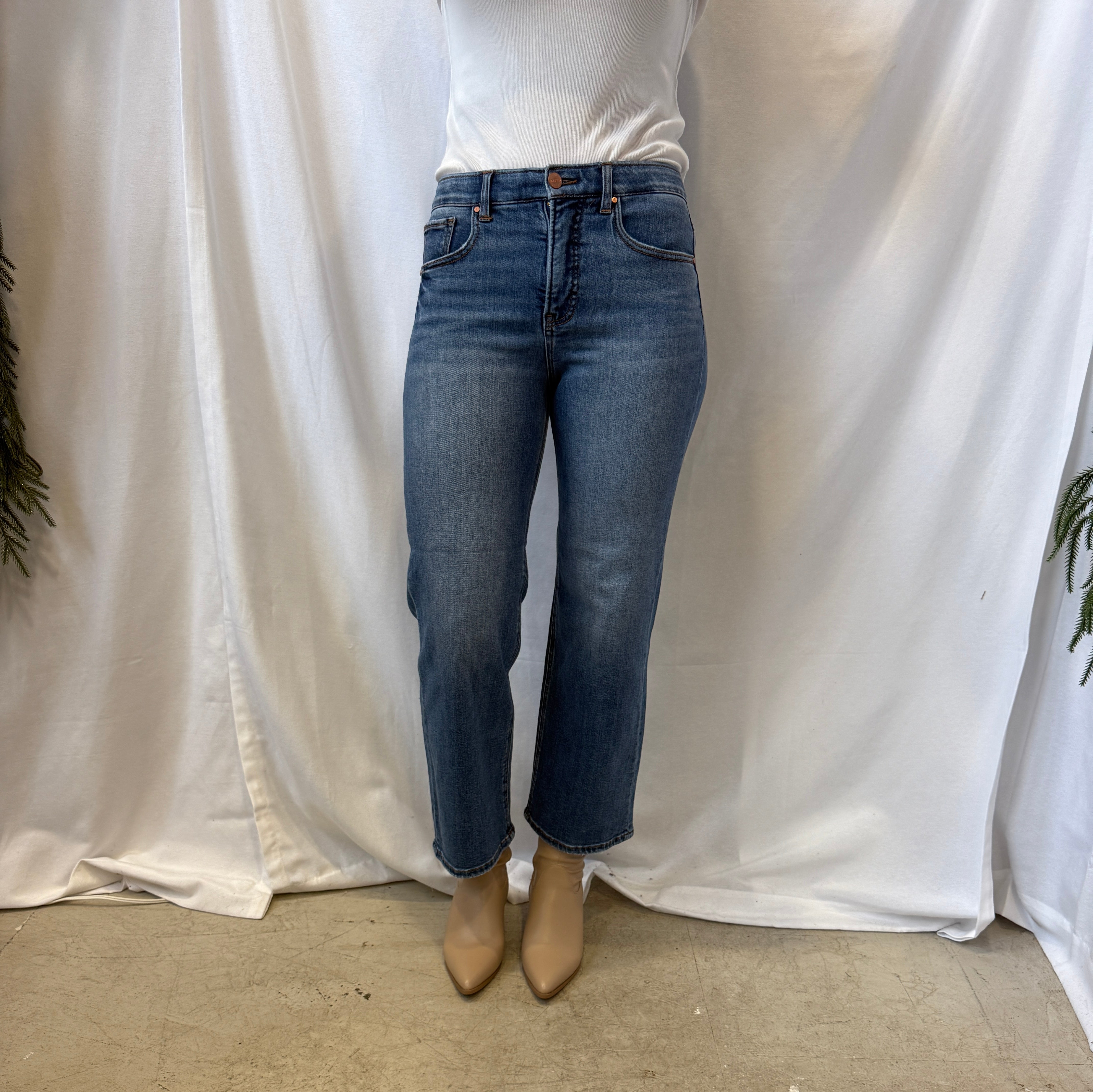 Risen Crop Medium Wash Jeans-Final Sale-Jeans-risen-The Silo Boutique, Women's Fashion Boutique Located in Warren and Grand Forks North Dakota