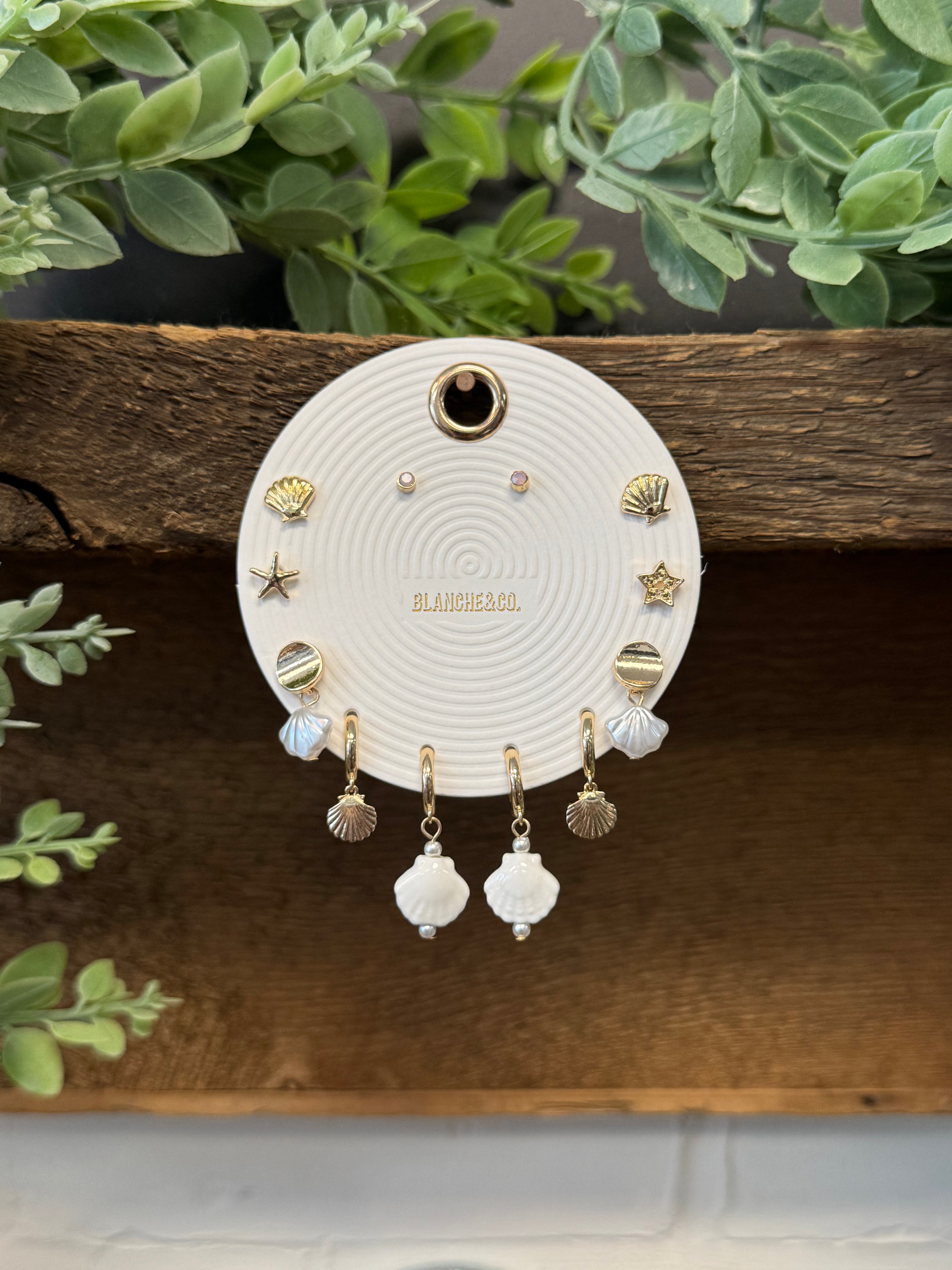 Shell Earring Set-Earrings-fame-The Silo Boutique, Women's Fashion Boutique Located in Warren and Grand Forks North Dakota