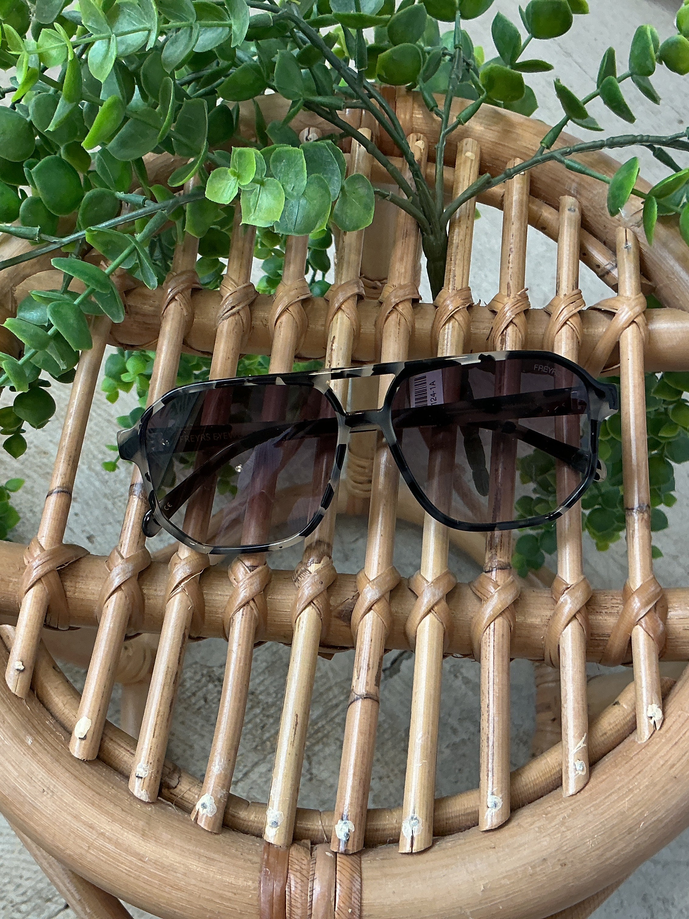 Freyrs Billie Sunglasses-Tortoise-Sunglasses-freyers-The Silo Boutique, Women's Fashion Boutique Located in Warren and Grand Forks North Dakota