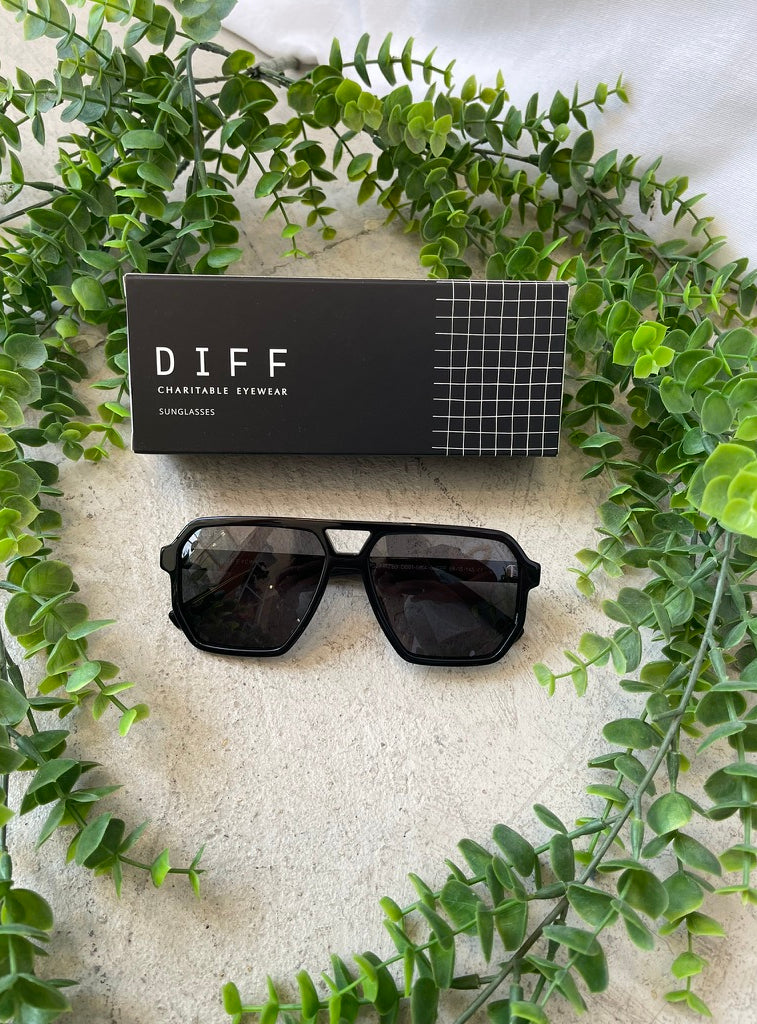 Diff Sunglasses - Cameron Black-Sunglasses-Diff-The Silo Boutique, Women's Fashion Boutique Located in Warren and Grand Forks North Dakota