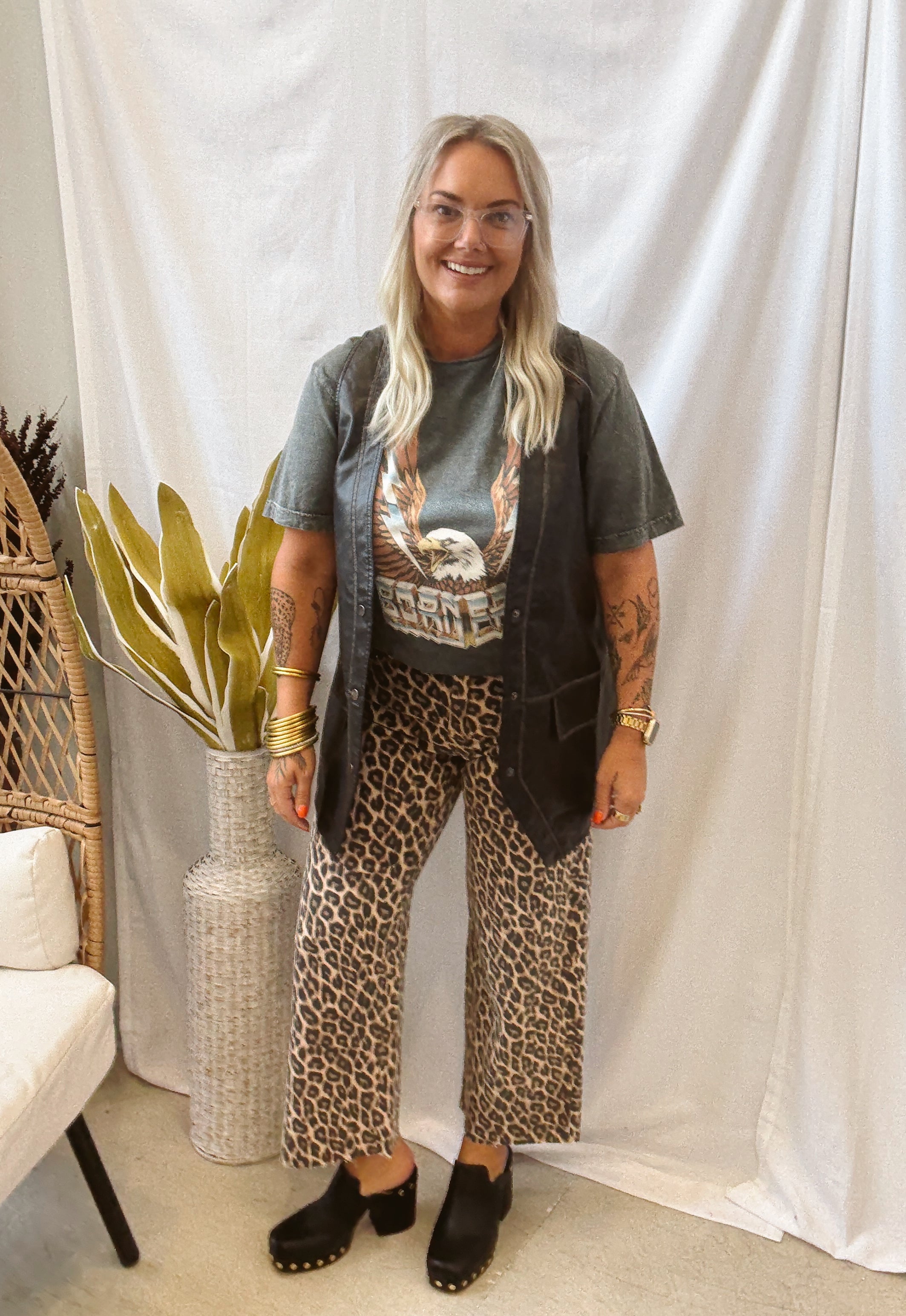 Born Free Graphic Tee-Graphic Tees-lotus-The Silo Boutique, Women's Fashion Boutique Located in Warren and Grand Forks North Dakota