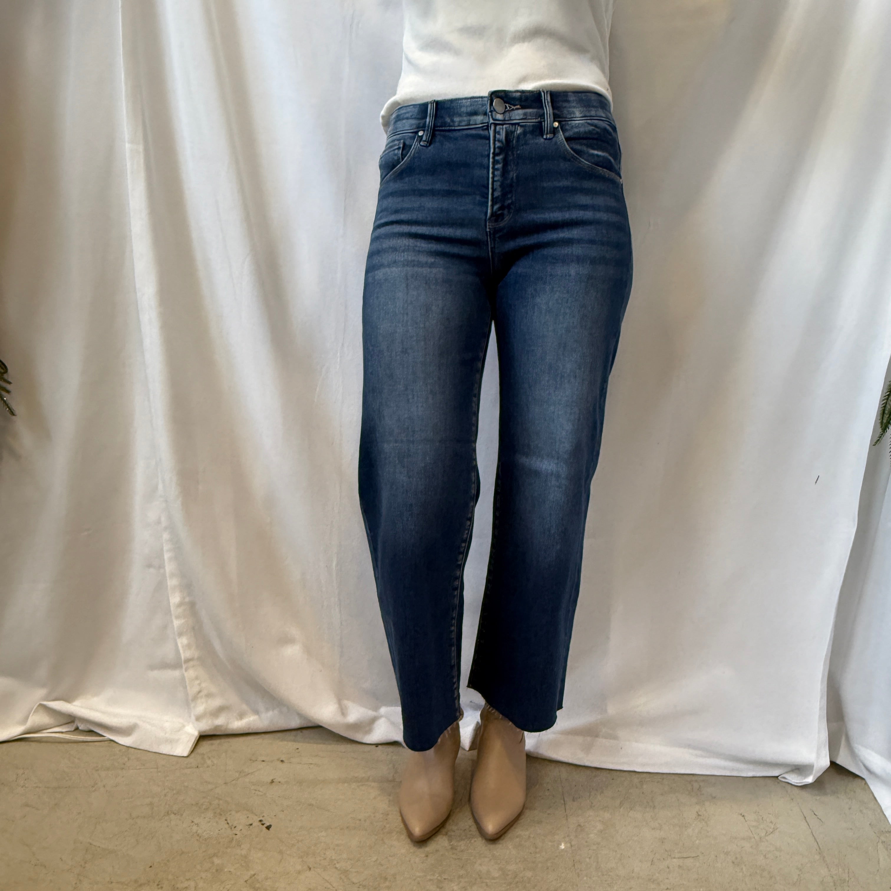Risen Leslie Medium Wash Crop Jeans-Jeans-risen-The Silo Boutique, Women's Fashion Boutique Located in Warren and Grand Forks North Dakota