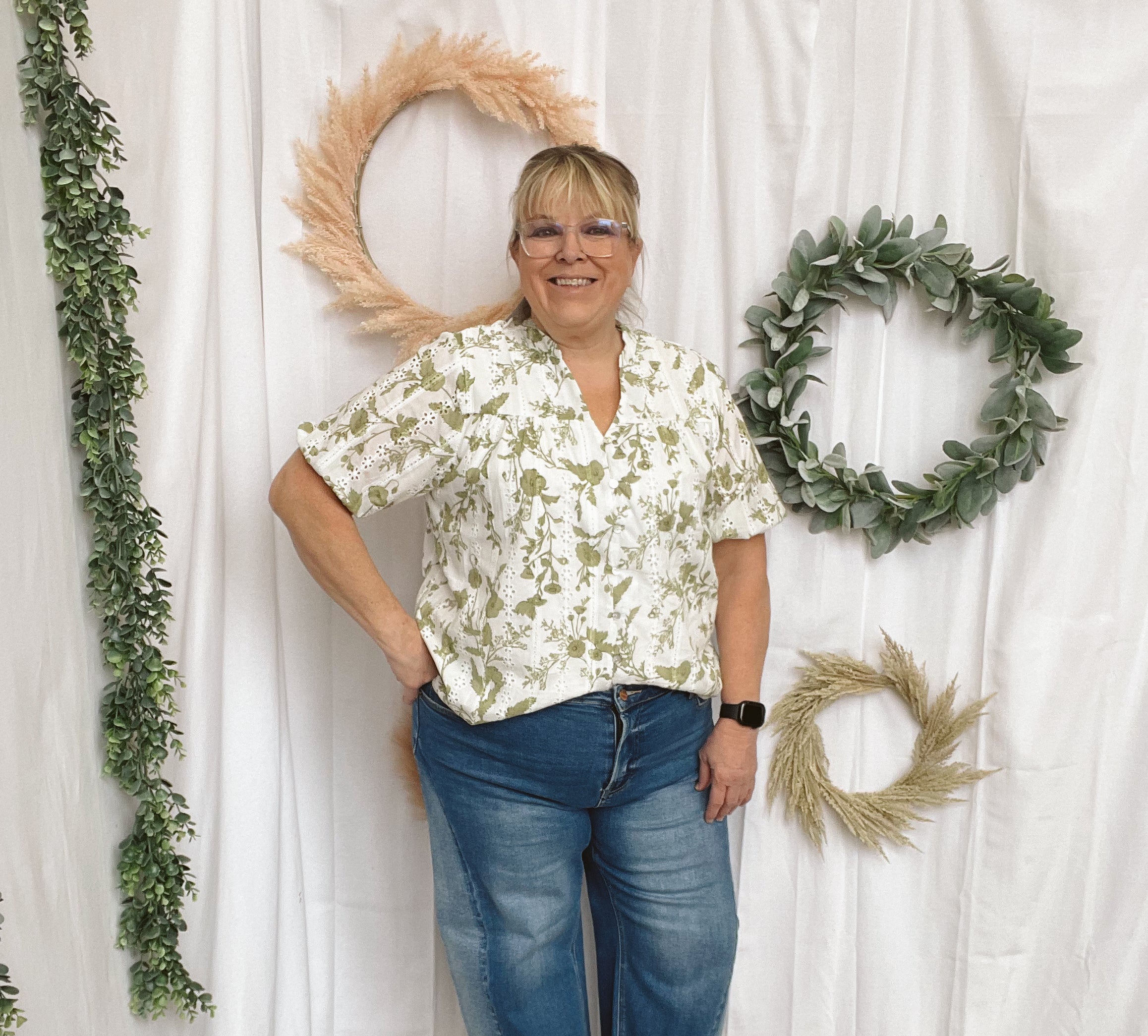 Jackie Floral Eyelet Top-Short Sleeve Tops-ENTRO-The Silo Boutique, Women's Fashion Boutique Located in Warren and Grand Forks North Dakota