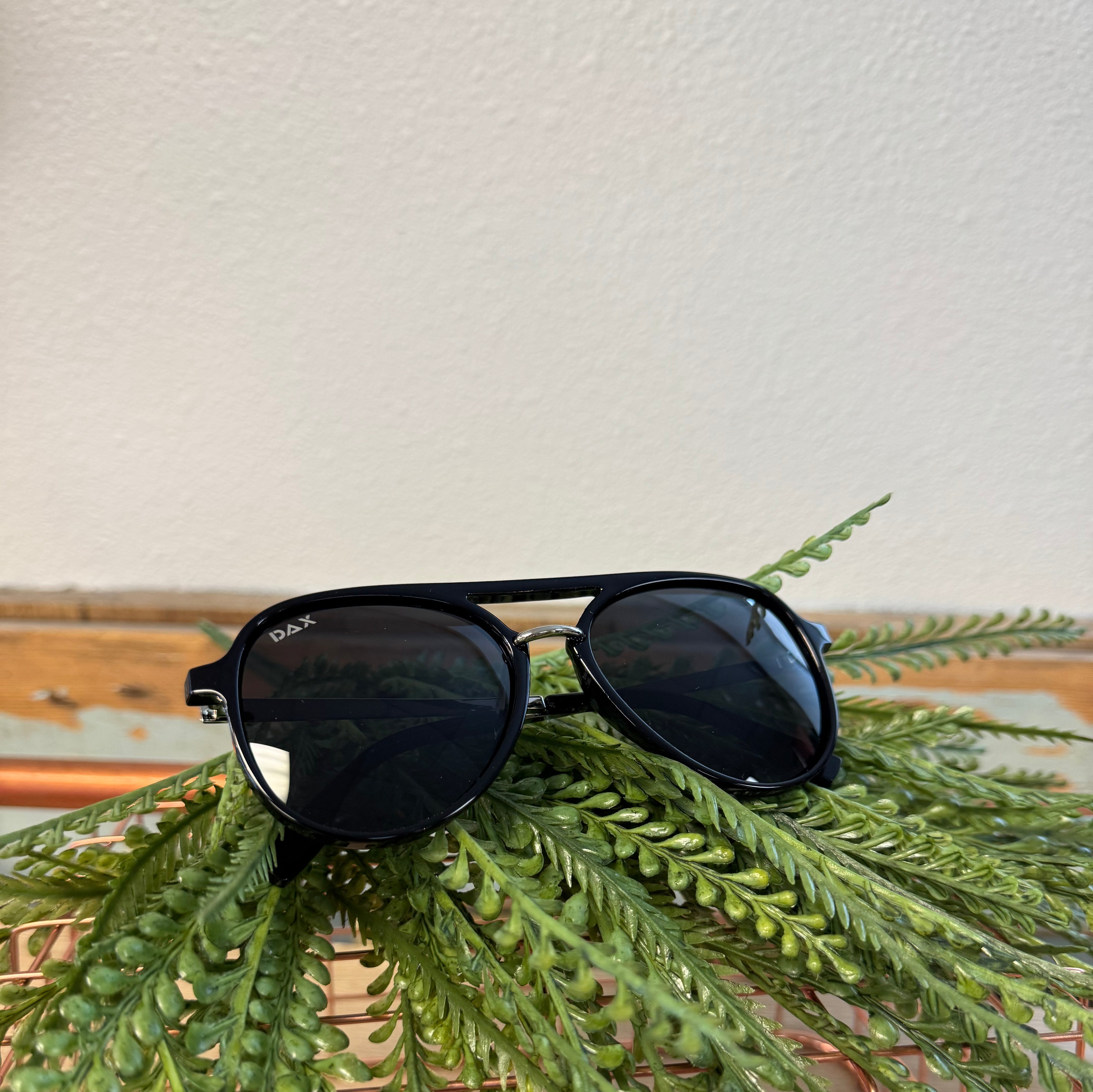 Dax Earhart Black Sunglasses-Sunglasses-dax-The Silo Boutique, Women's Fashion Boutique Located in Warren and Grand Forks North Dakota