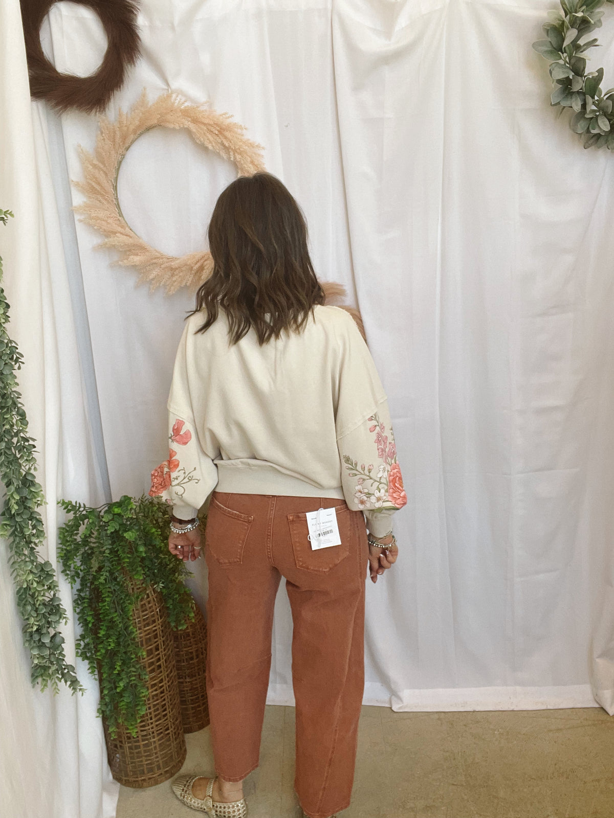 Vintage Botanical Floral Sweatshirt-Beige-Sweatshirts-davi-The Silo Boutique, Women's Fashion Boutique Located in Warren and Grand Forks North Dakota