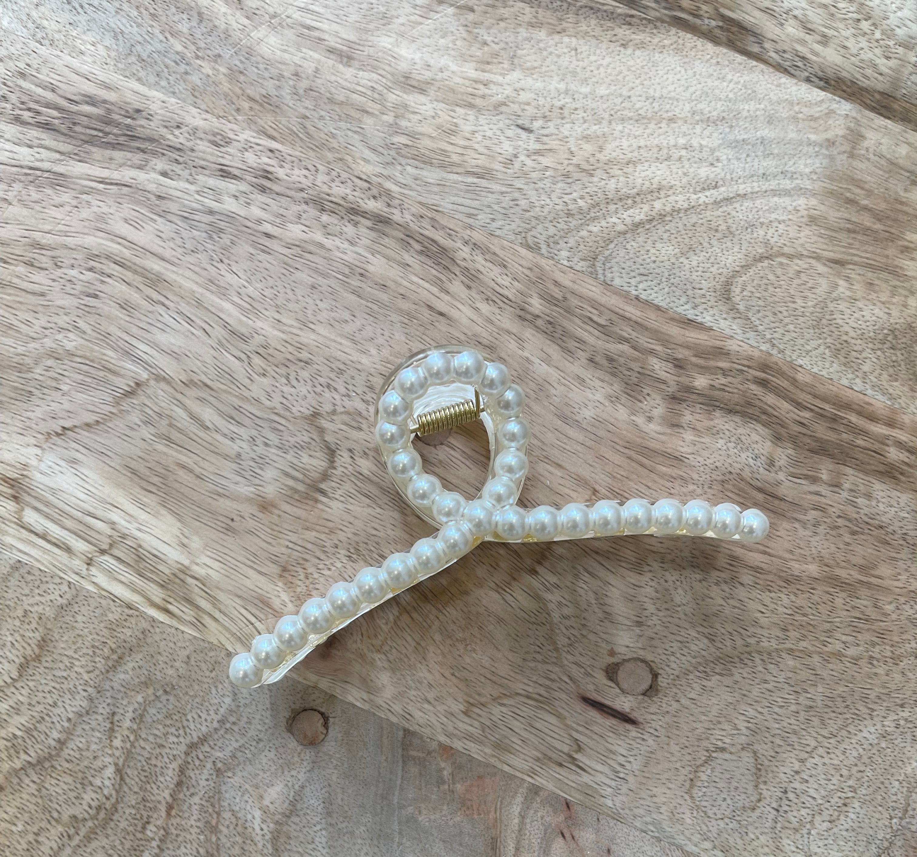 Pearl Hair Claw-Hair Accessories-wall to wall-The Silo Boutique, Women's Fashion Boutique Located in Warren and Grand Forks North Dakota