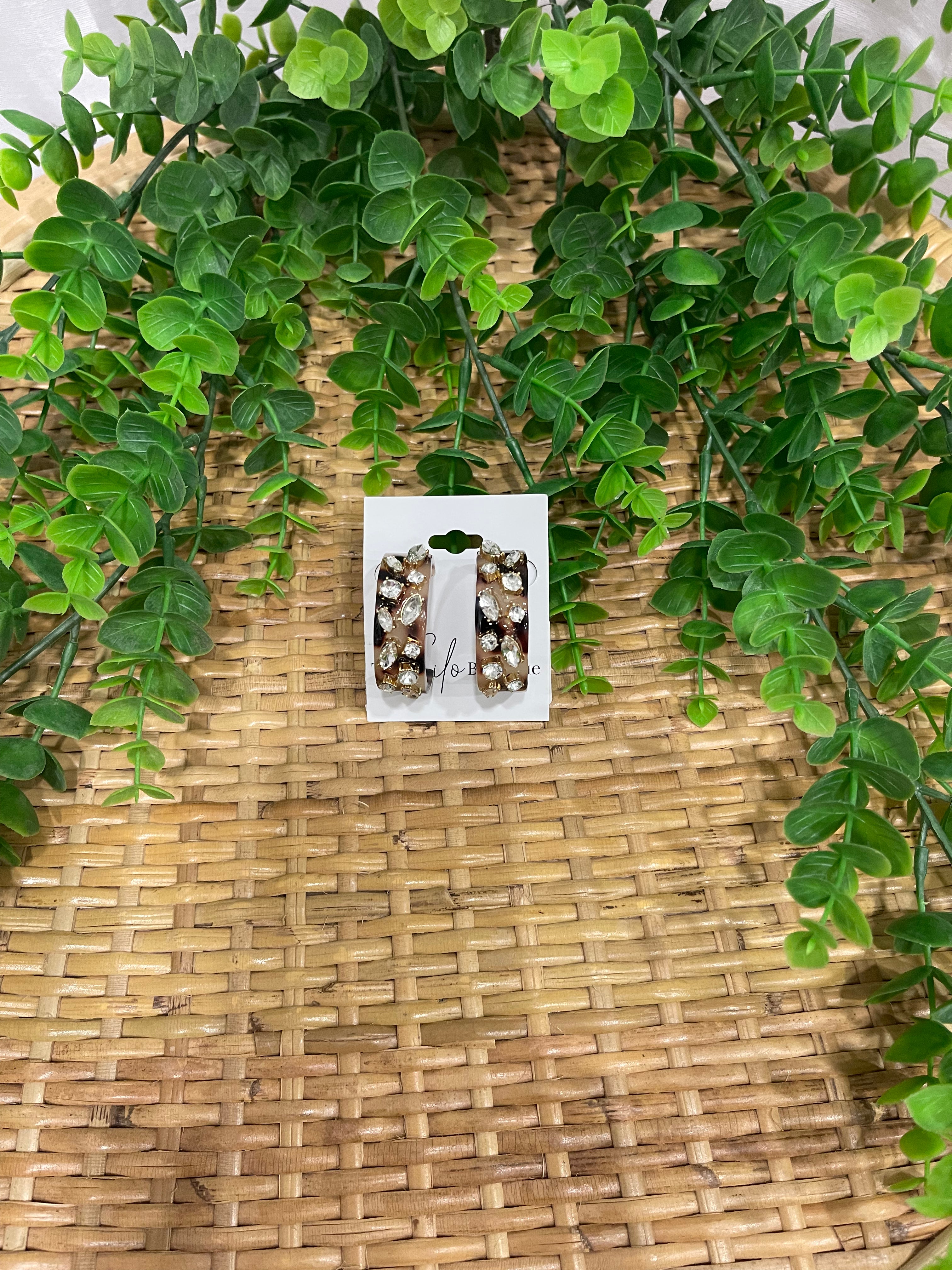 Posh Tortoise Earrings-Earrings-pannee-The Silo Boutique, Women's Fashion Boutique Located in Warren and Grand Forks North Dakota