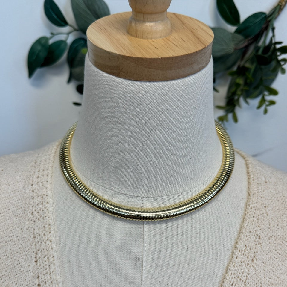 Gold Thick Necklace-Necklaces-Fame-The Silo Boutique, Women's Fashion Boutique Located in Warren and Grand Forks North Dakota