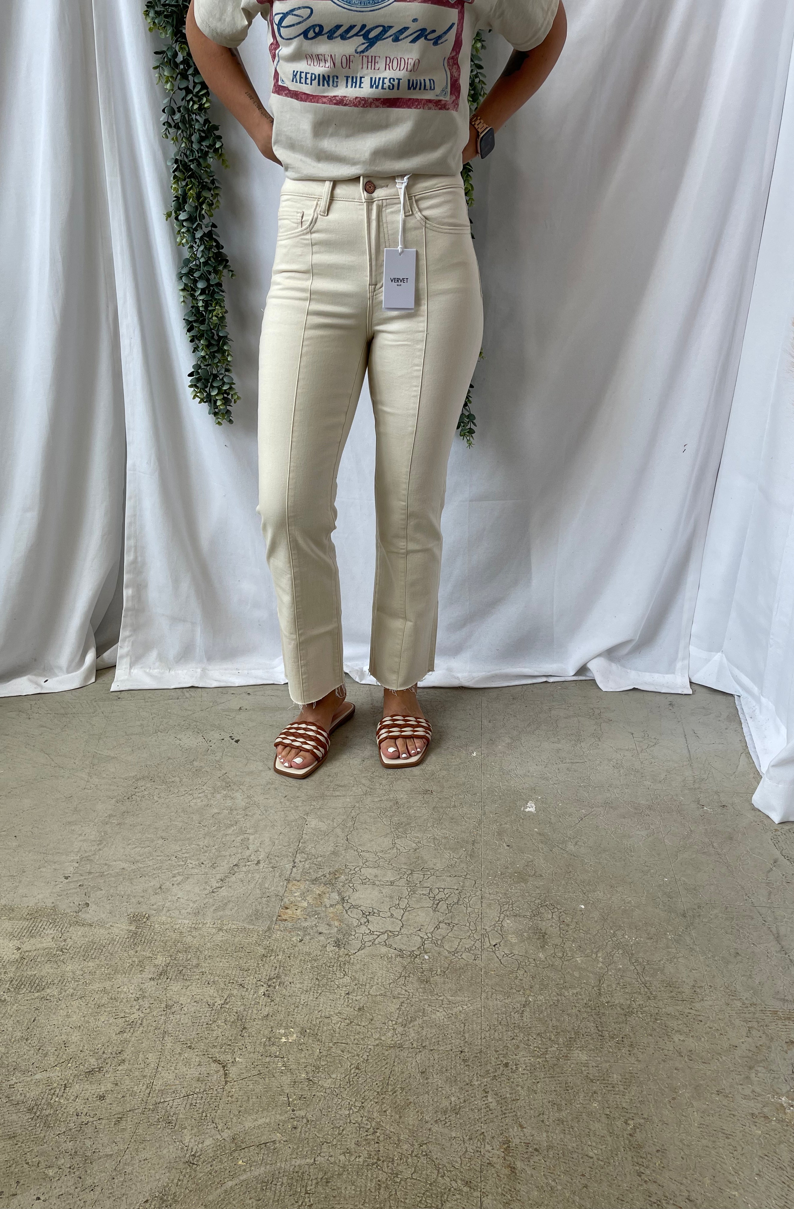 Vervet Natural Pintuck Jeans-Jeans-vervet-The Silo Boutique, Women's Fashion Boutique Located in Warren and Grand Forks North Dakota