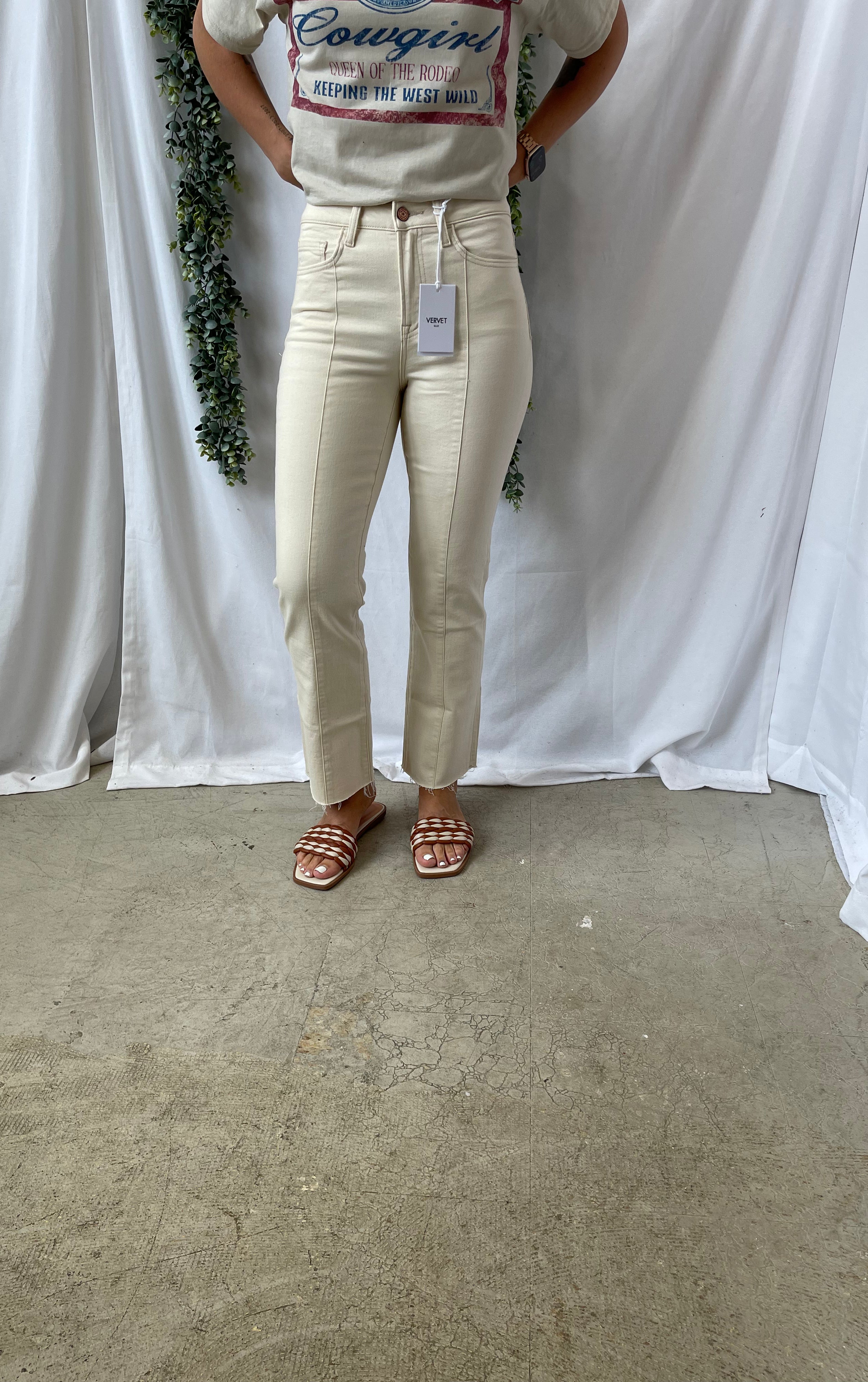 Vervet Natural Pintuck Jeans-Jeans-vervet-The Silo Boutique, Women's Fashion Boutique Located in Warren and Grand Forks North Dakota