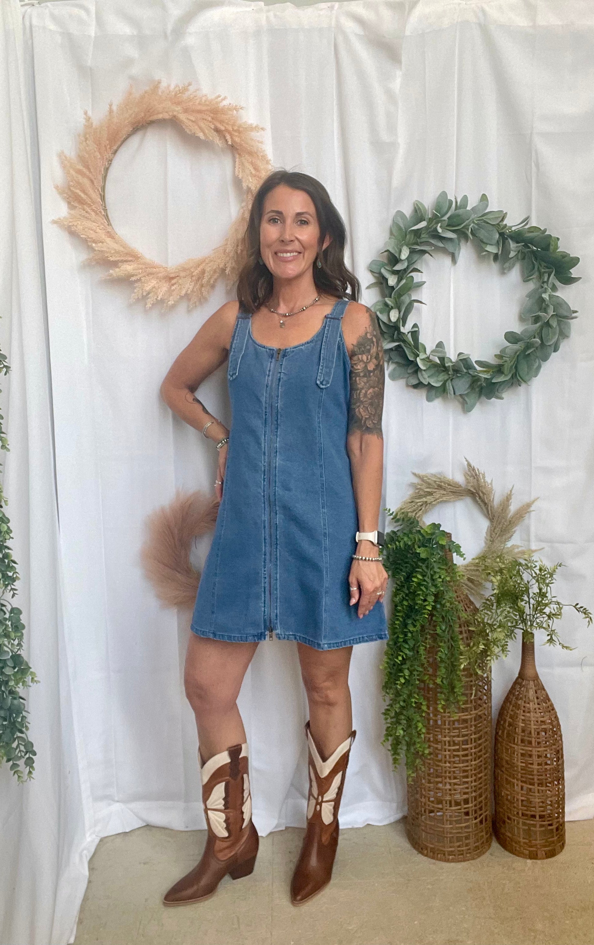 Rae Denim Dress-Dresses-Doe and Rae-The Silo Boutique, Women's Fashion Boutique Located in Warren and Grand Forks North Dakota