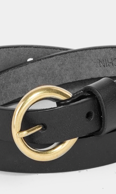 Black Round Buckle Leather Belt-Belts-Fame-The Silo Boutique, Women's Fashion Boutique Located in Warren and Grand Forks North Dakota