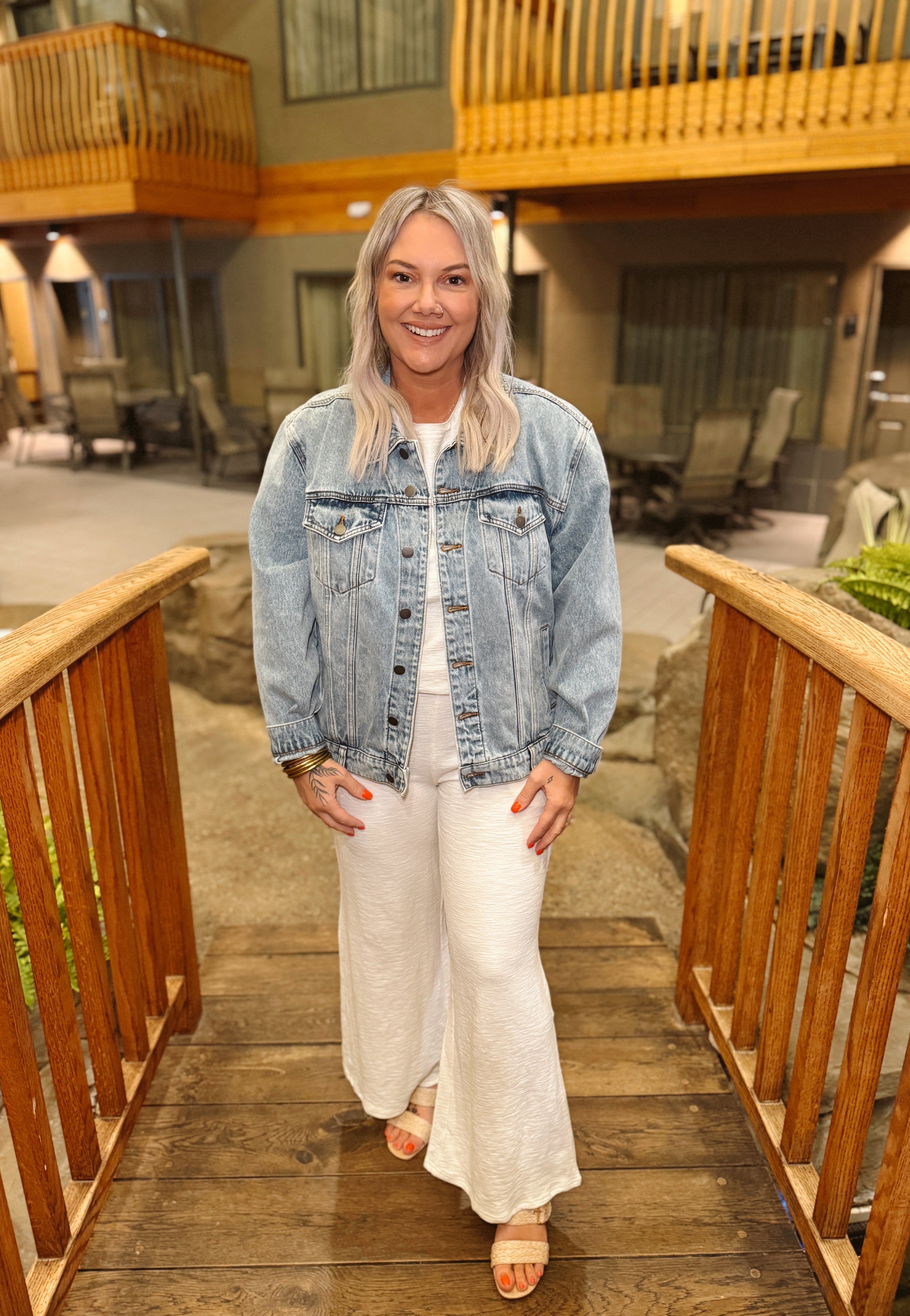 KUT Emmy Boyfriend Denim Jacket-Coats & Jackets-Kut-The Silo Boutique, Women's Fashion Boutique Located in Warren and Grand Forks North Dakota