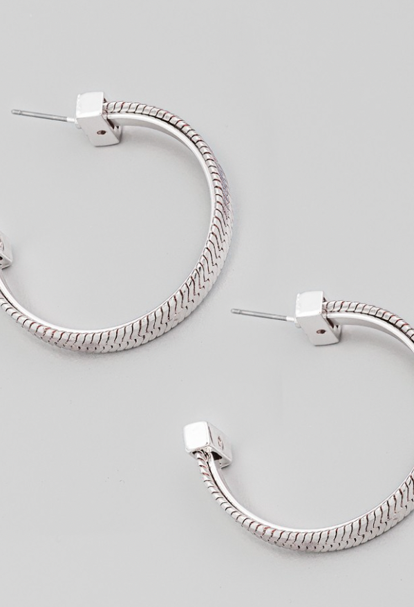 Herringbone Chain Hoop Earrings-Earrings-Fame-The Silo Boutique, Women's Fashion Boutique Located in Warren and Grand Forks North Dakota