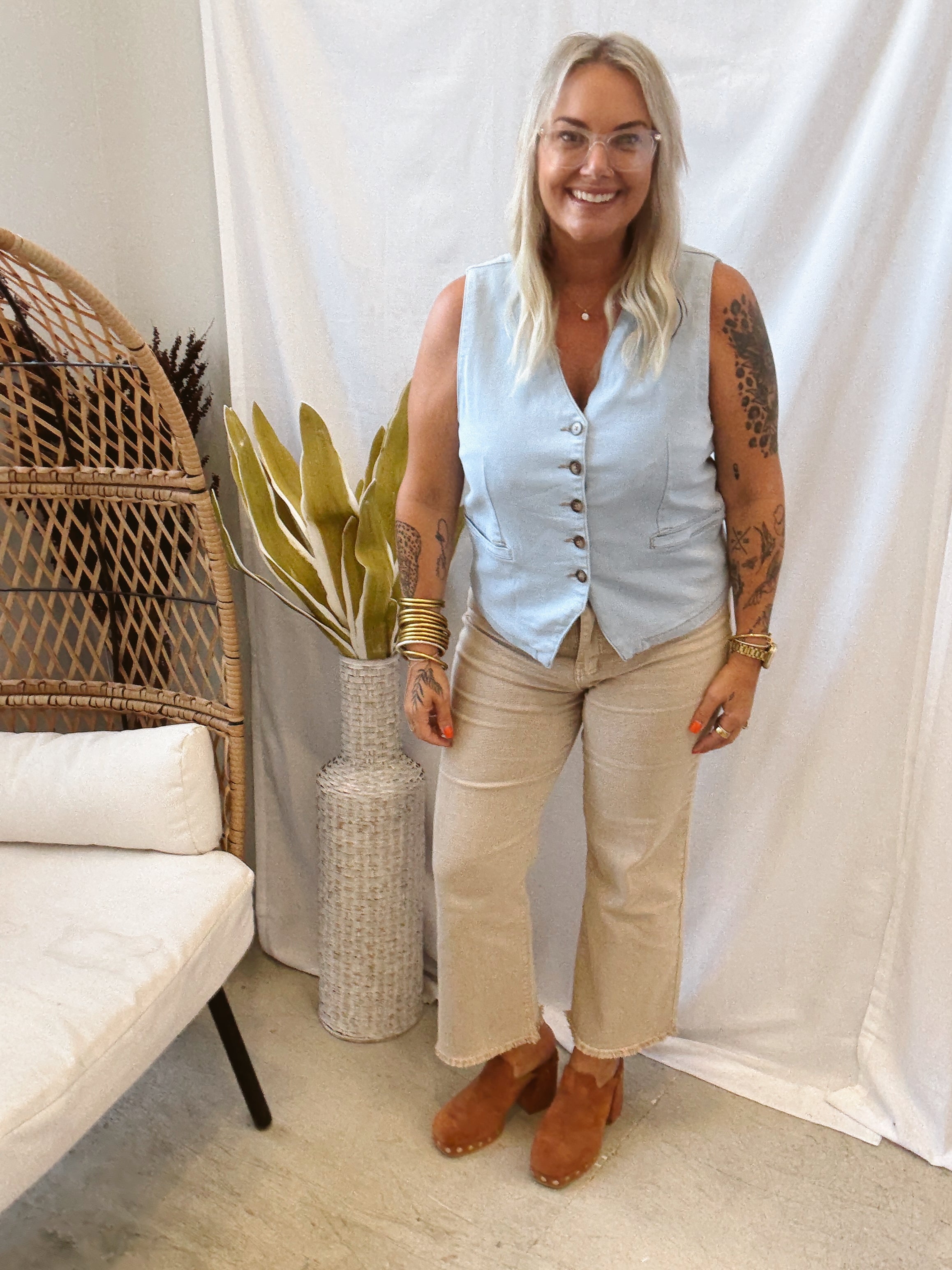 Annie Stretch Denim Vest-Vests-anniewear-The Silo Boutique, Women's Fashion Boutique Located in Warren and Grand Forks North Dakota