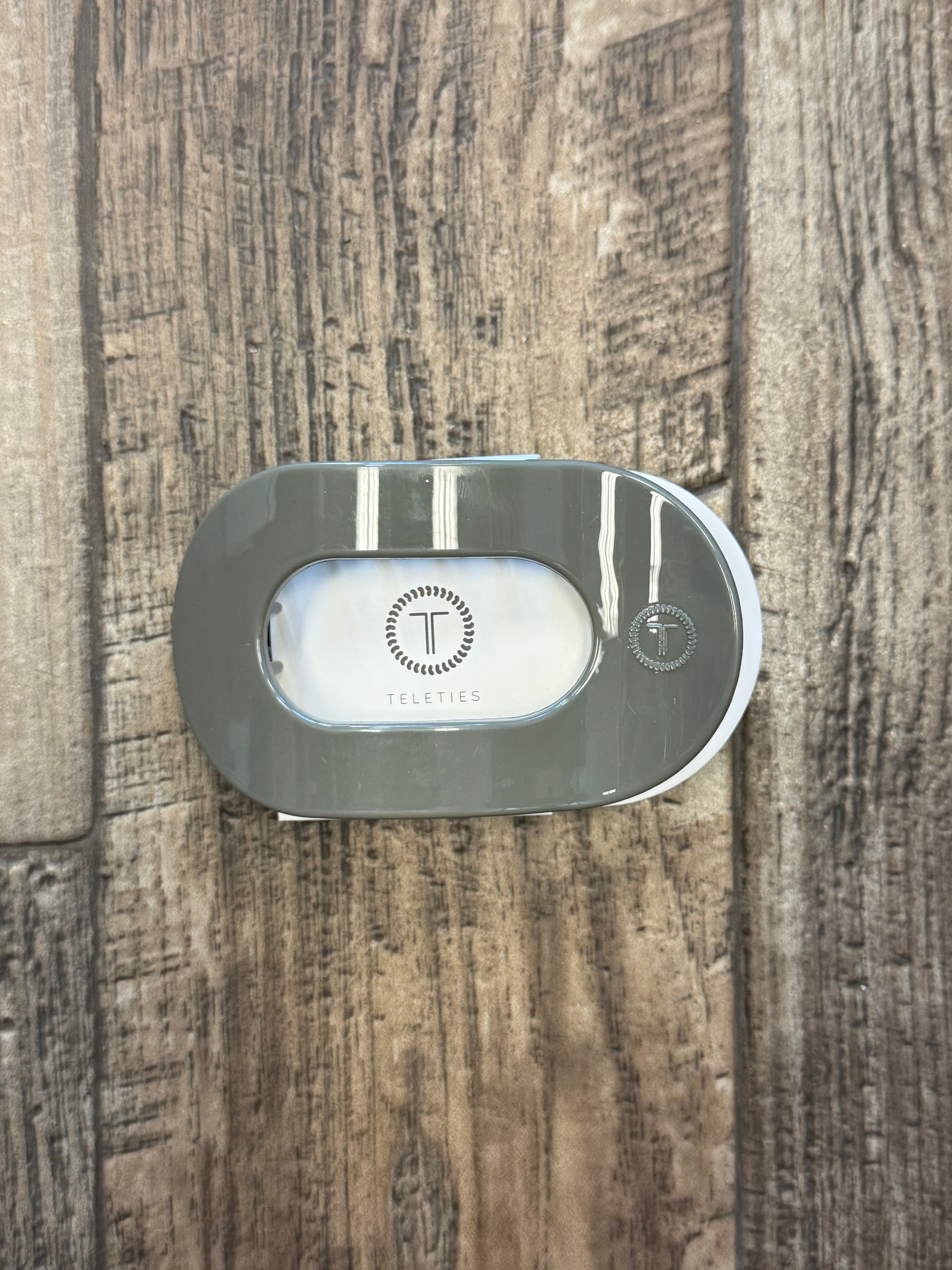 Teleties Round Flat Hair Clips-Hair Accessories-teleties-The Silo Boutique, Women's Fashion Boutique Located in Warren and Grand Forks North Dakota