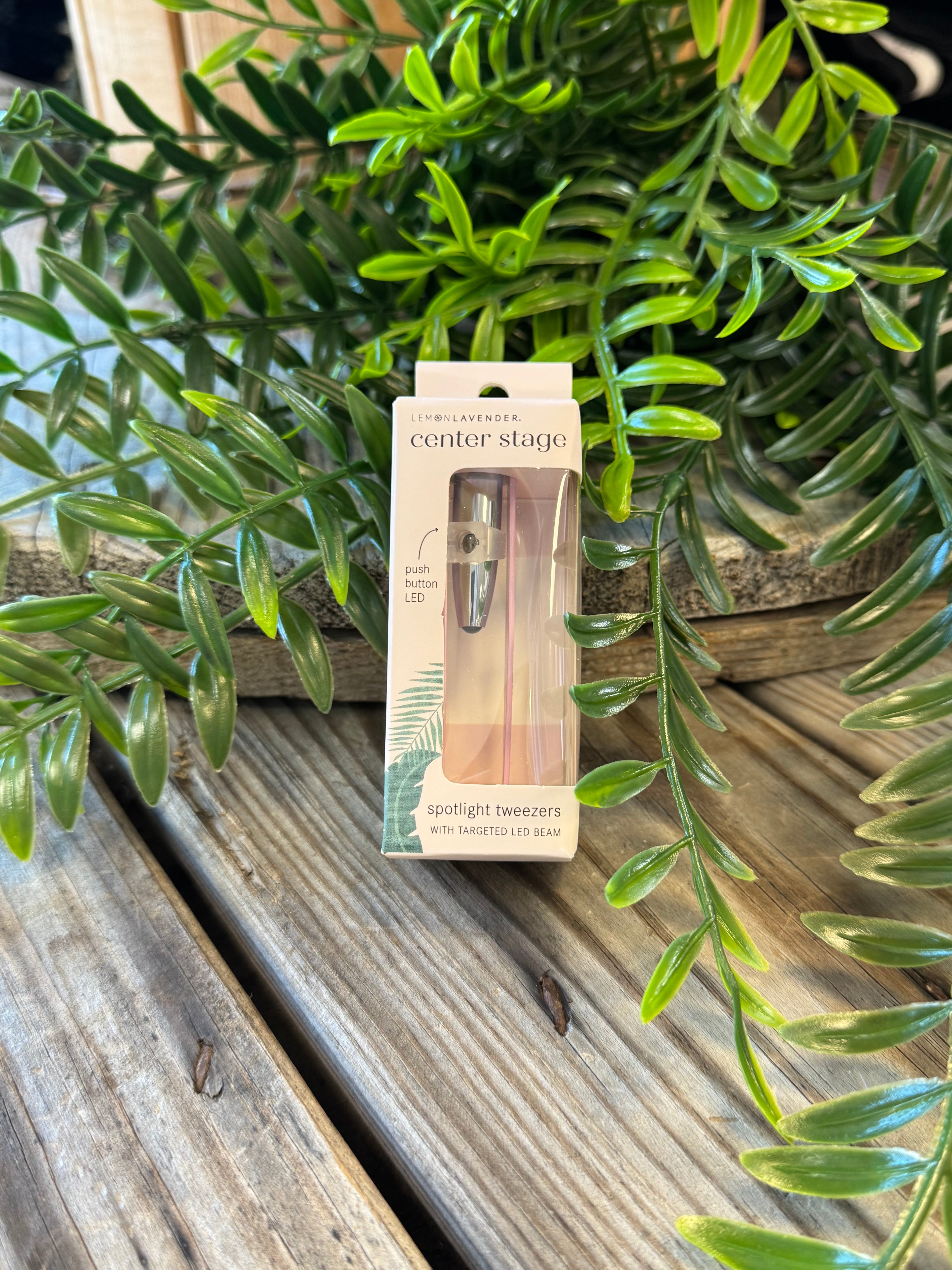 Light Up Tweezer-Beauty-dm-The Silo Boutique, Women's Fashion Boutique Located in Warren and Grand Forks North Dakota