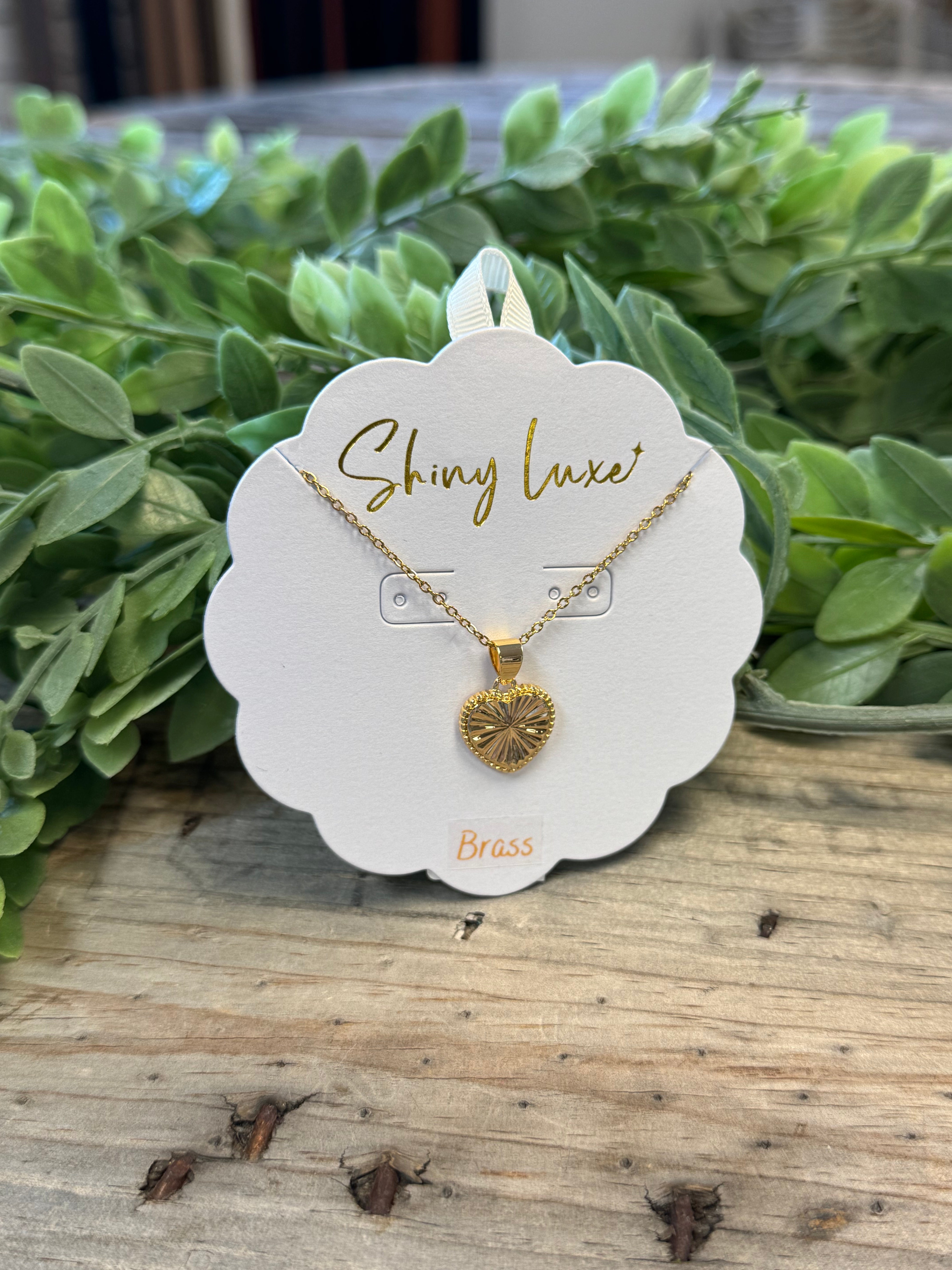 Luxe Heart Necklace-Necklaces-kenze-The Silo Boutique, Women's Fashion Boutique Located in Warren and Grand Forks North Dakota