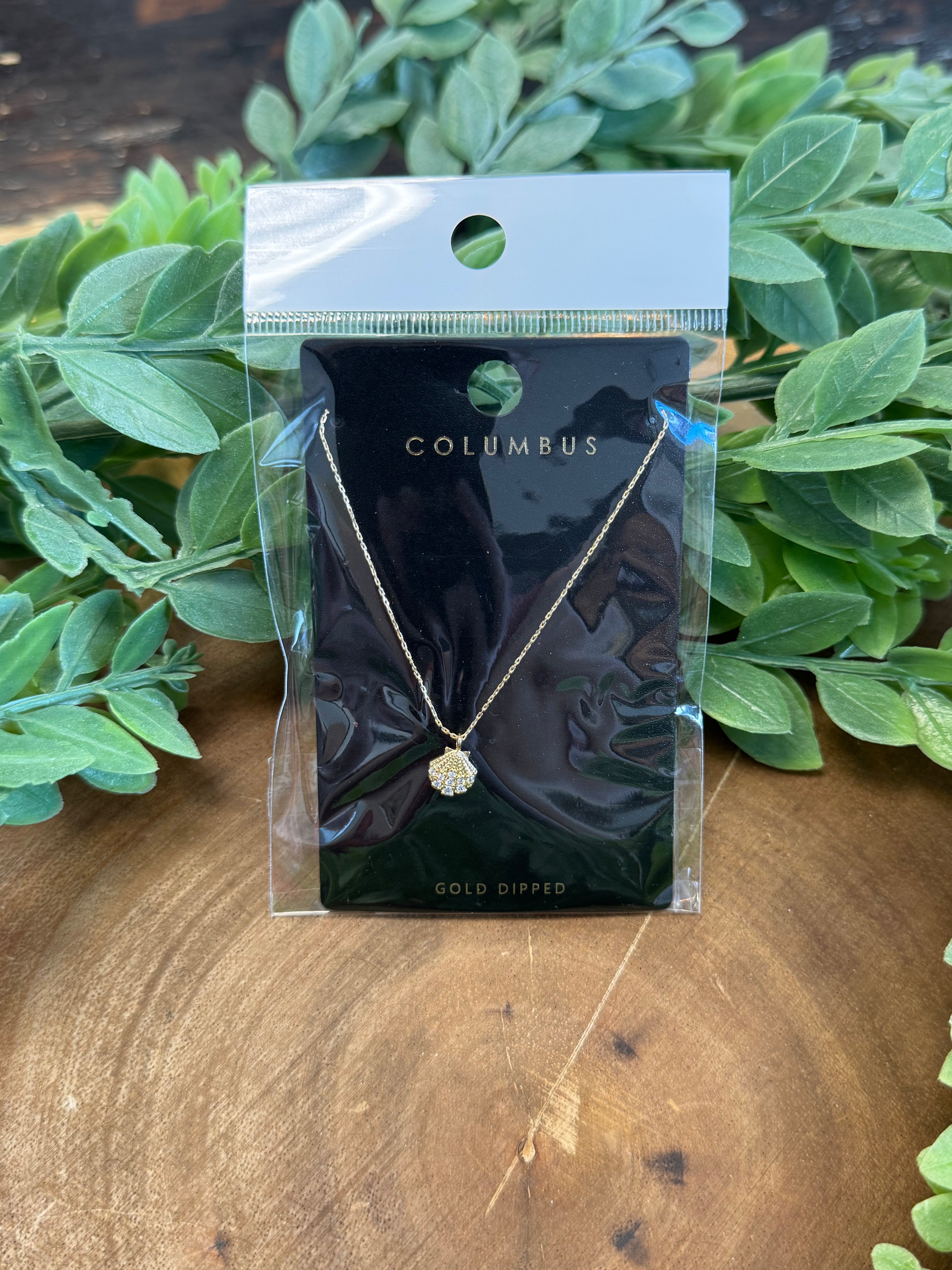 Sally Seashell Necklace-Necklaces-fame-The Silo Boutique, Women's Fashion Boutique Located in Warren and Grand Forks North Dakota