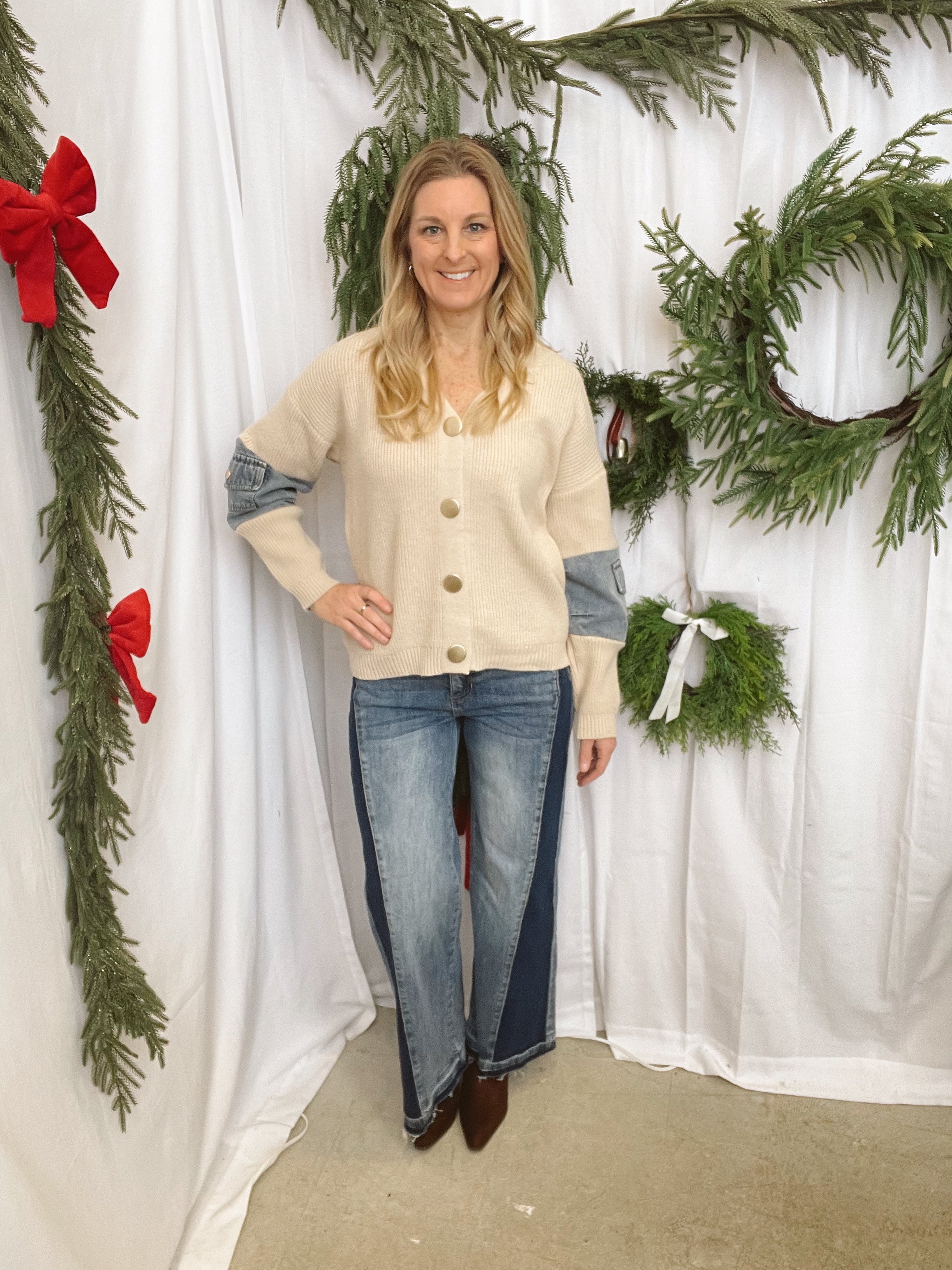 Saige Denim Wide Leg Jeans with Contrast-Jeans-saige-The Silo Boutique, Women's Fashion Boutique Located in Warren and Grand Forks North Dakota
