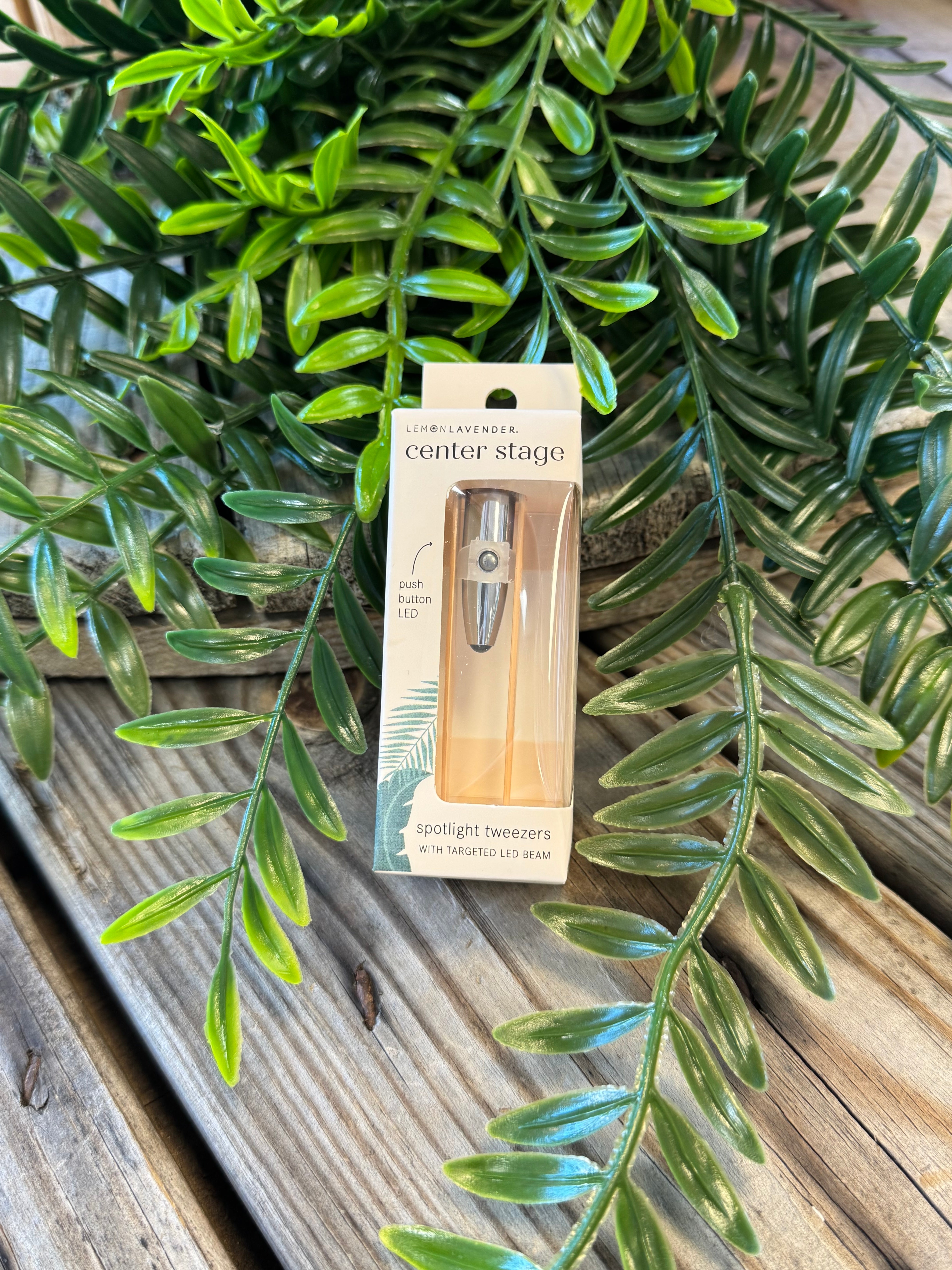 Light Up Tweezer-Beauty-dm-The Silo Boutique, Women's Fashion Boutique Located in Warren and Grand Forks North Dakota