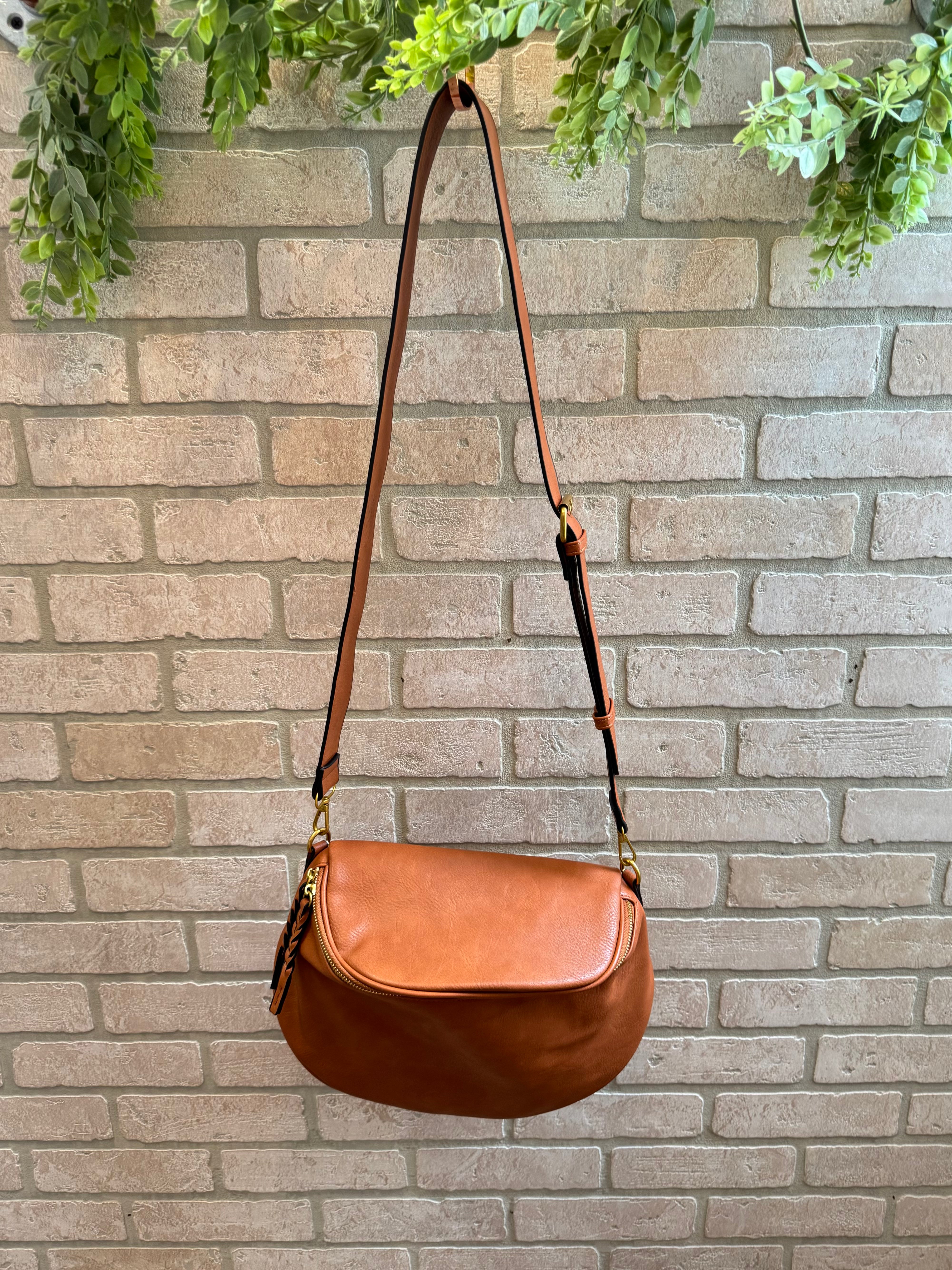 Jen and Co The Megan Purse-Brown-Crossbody Purses-Jen and Co-The Silo Boutique, Women's Fashion Boutique Located in Warren and Grand Forks North Dakota