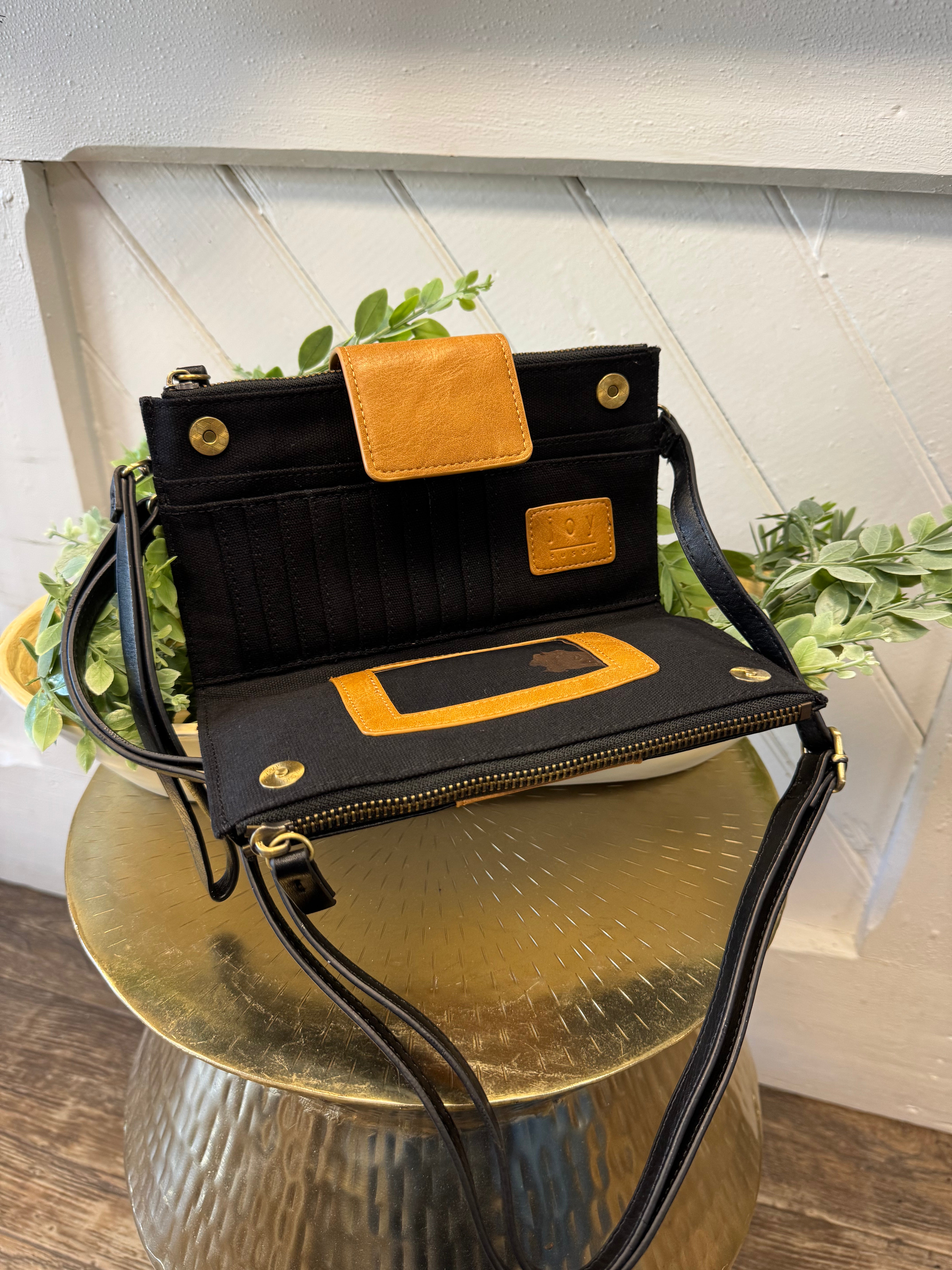 Joy Susan Camryn Wallet Crossbody-The Silo Boutique-The Silo Boutique, Women's Fashion Boutique Located in Warren and Grand Forks North Dakota