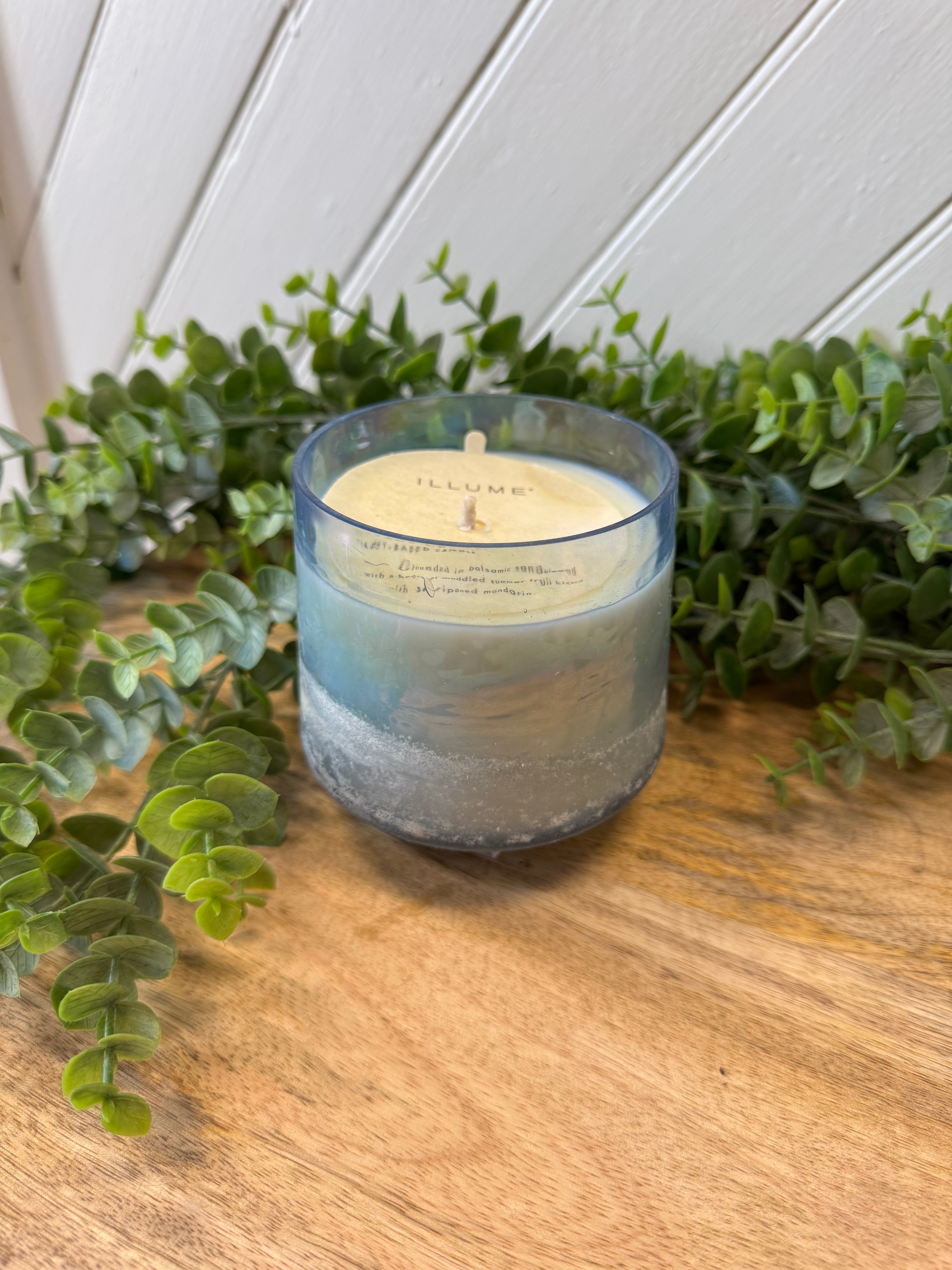 Illume Citrus Crush Baltic Glass Candle-Candles-Illume-The Silo Boutique, Women's Fashion Boutique Located in Warren and Grand Forks North Dakota
