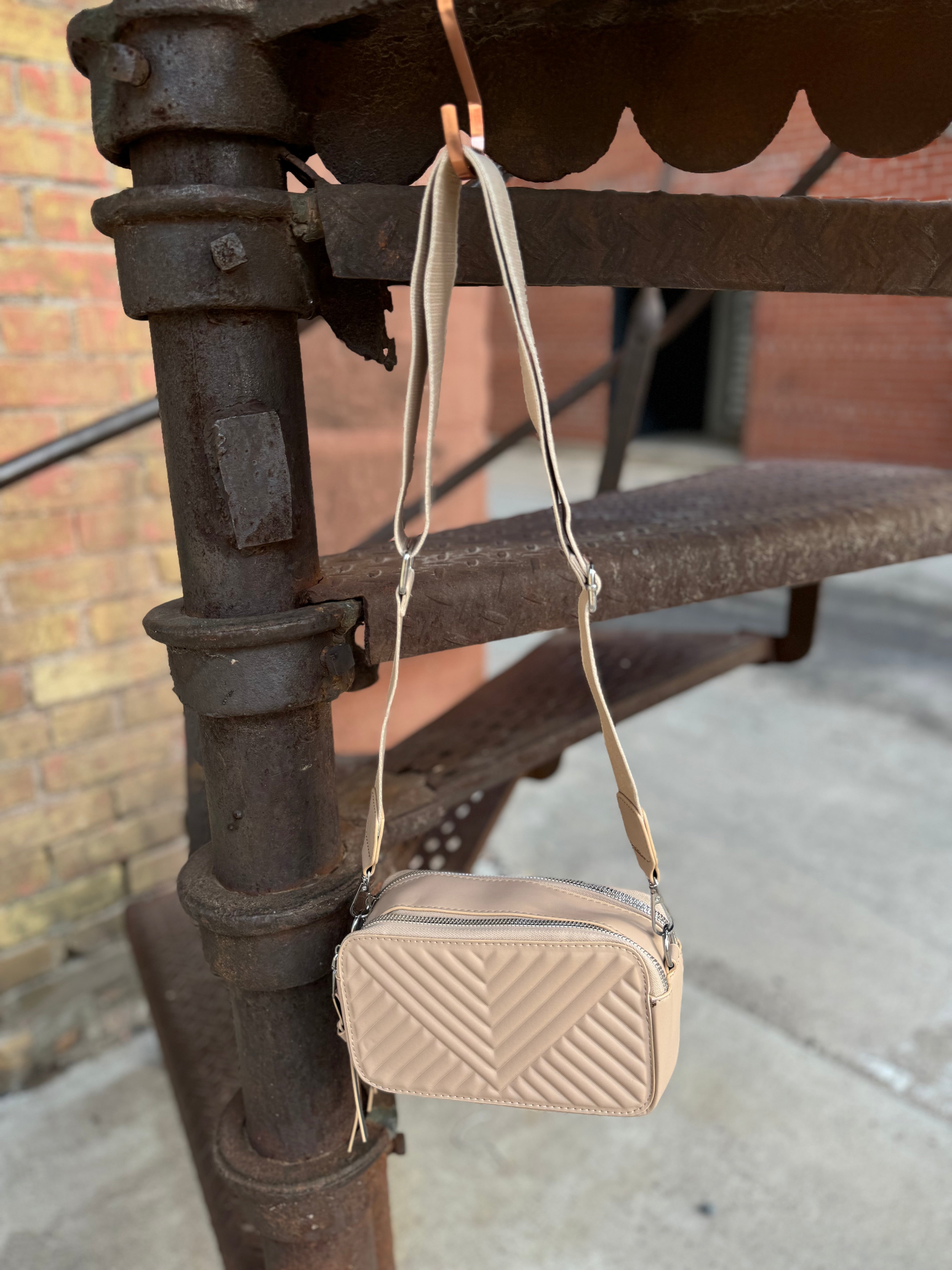In The City Crossbody Purse-Final Sale-Crossbody Purses-city-The Silo Boutique, Women's Fashion Boutique Located in Warren and Grand Forks North Dakota
