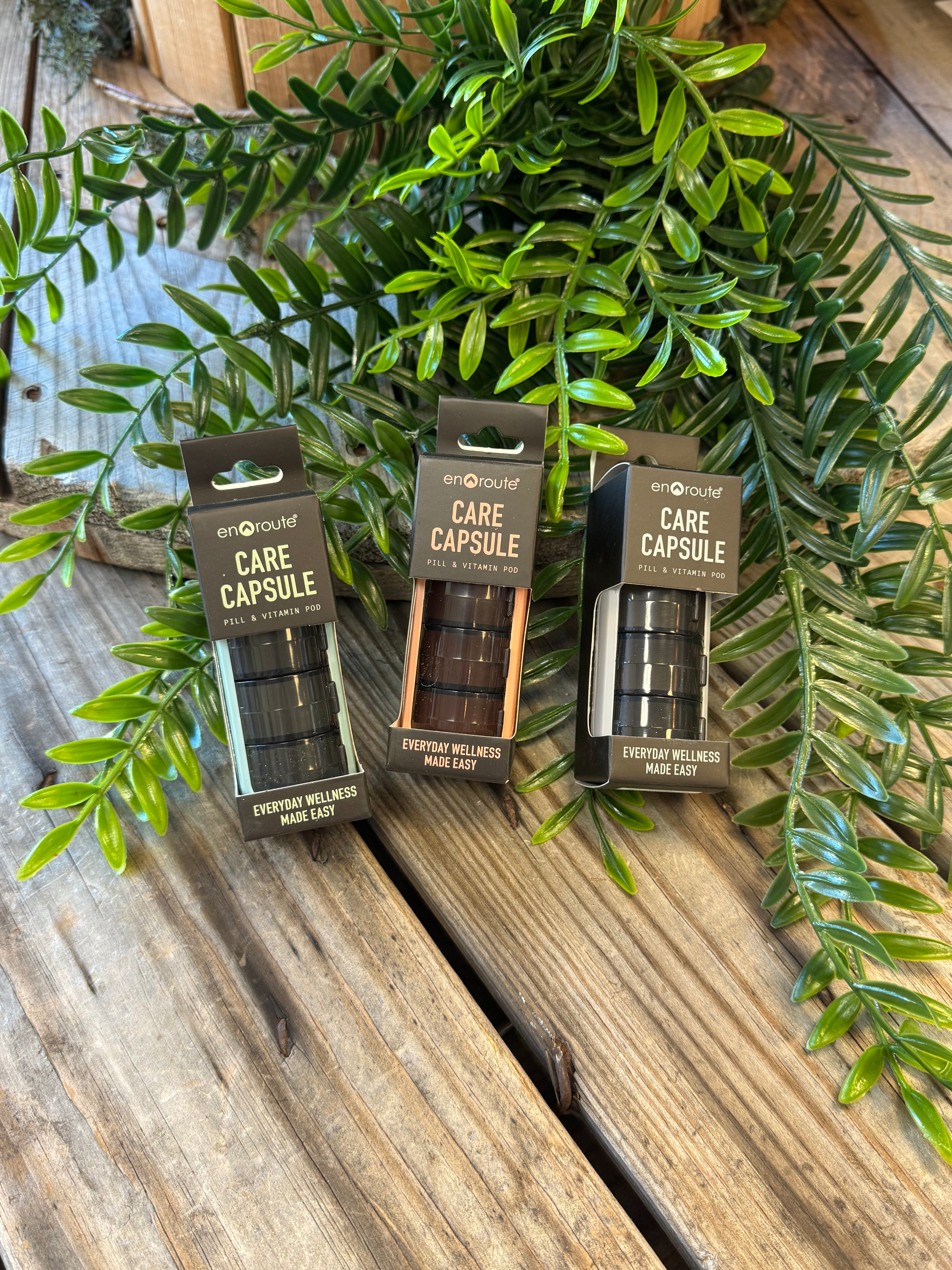 En Route Capsule Case-Beauty-dm-The Silo Boutique, Women's Fashion Boutique Located in Warren and Grand Forks North Dakota