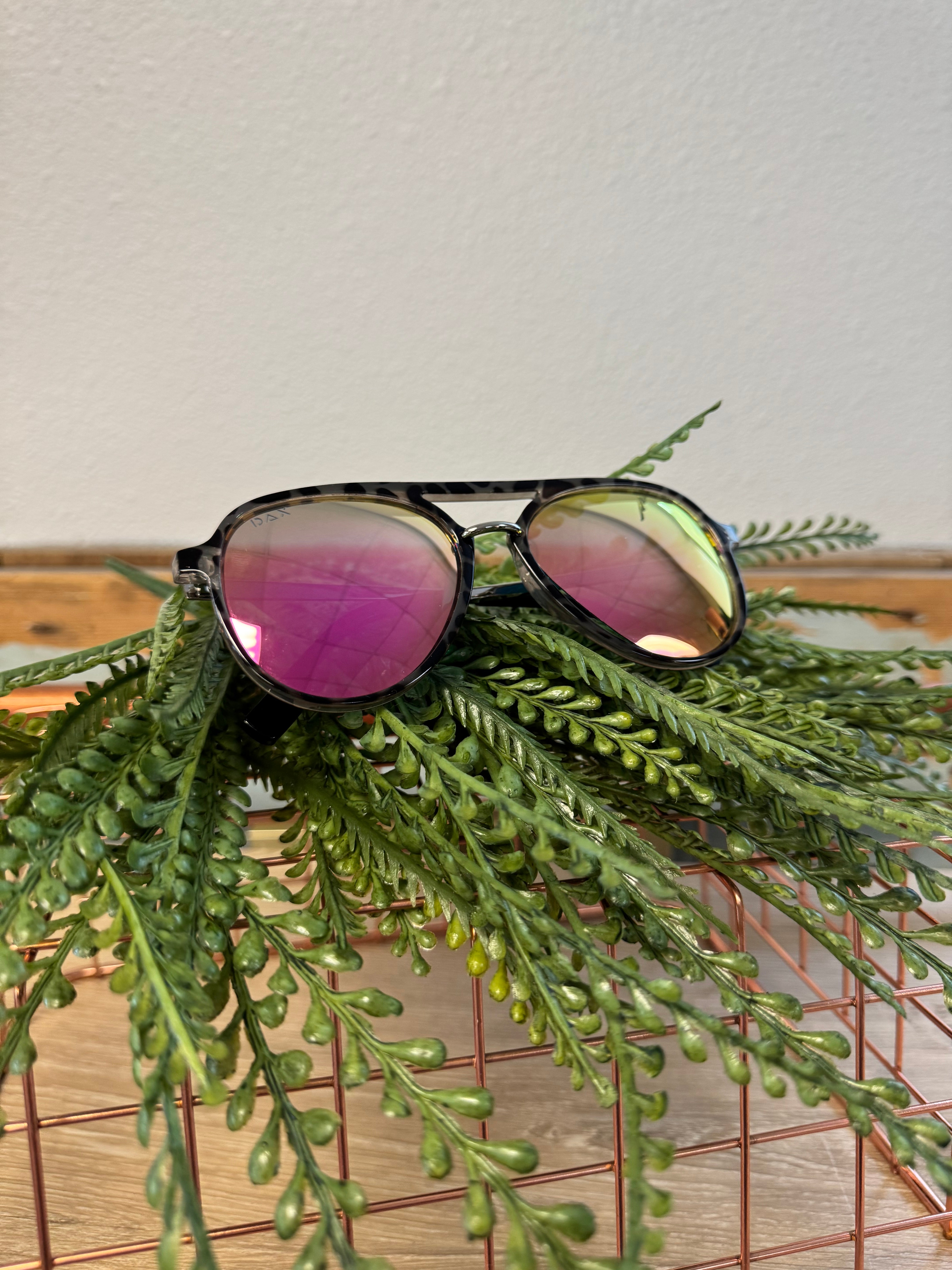 Dax Earhart Hot Pink Sunglasses-Sunglasses-dax-The Silo Boutique, Women's Fashion Boutique Located in Warren and Grand Forks North Dakota