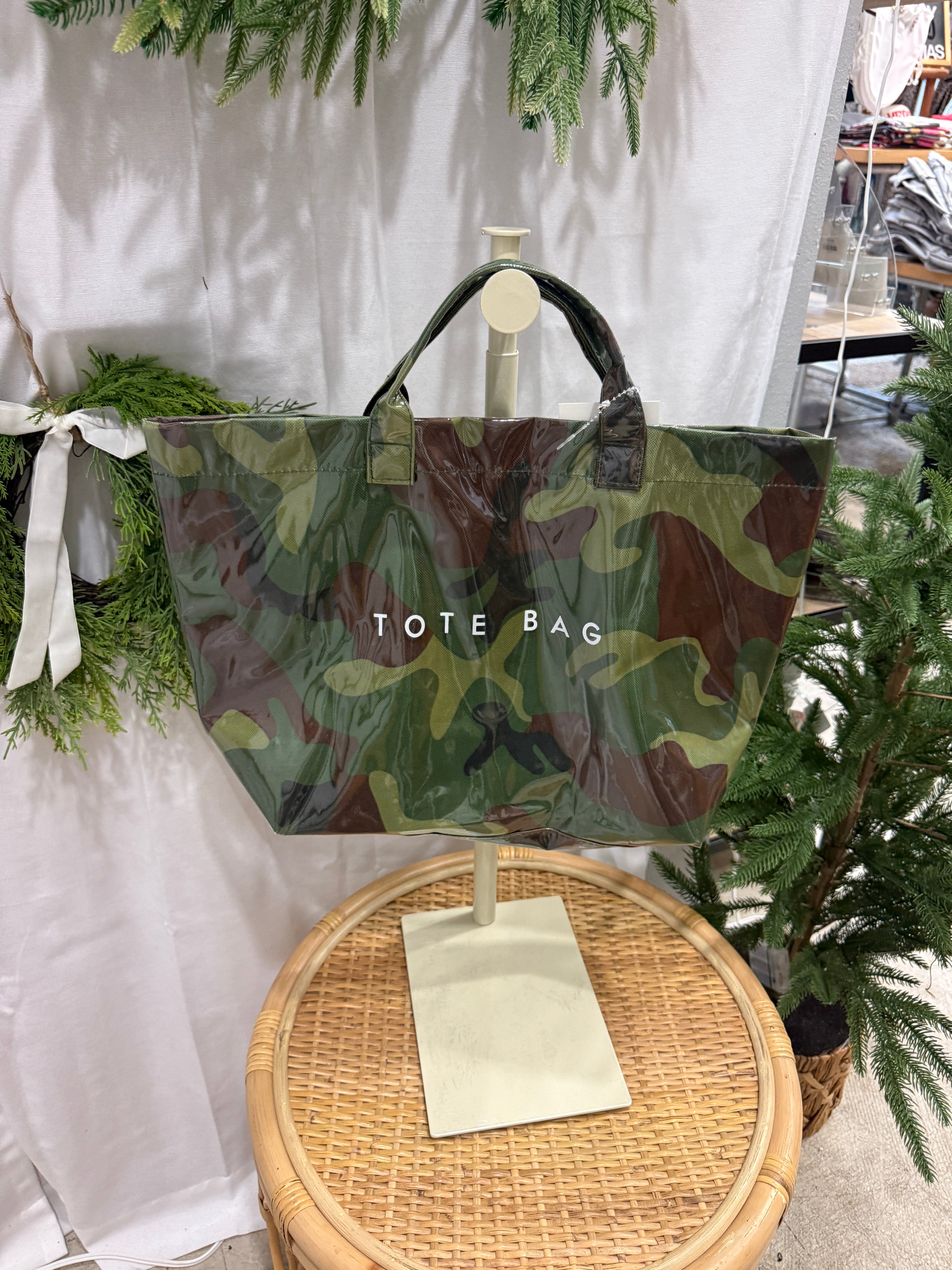 Kaydee Tote Purse-Camo-Purses-kaydee-The Silo Boutique, Women's Fashion Boutique Located in Warren and Grand Forks North Dakota