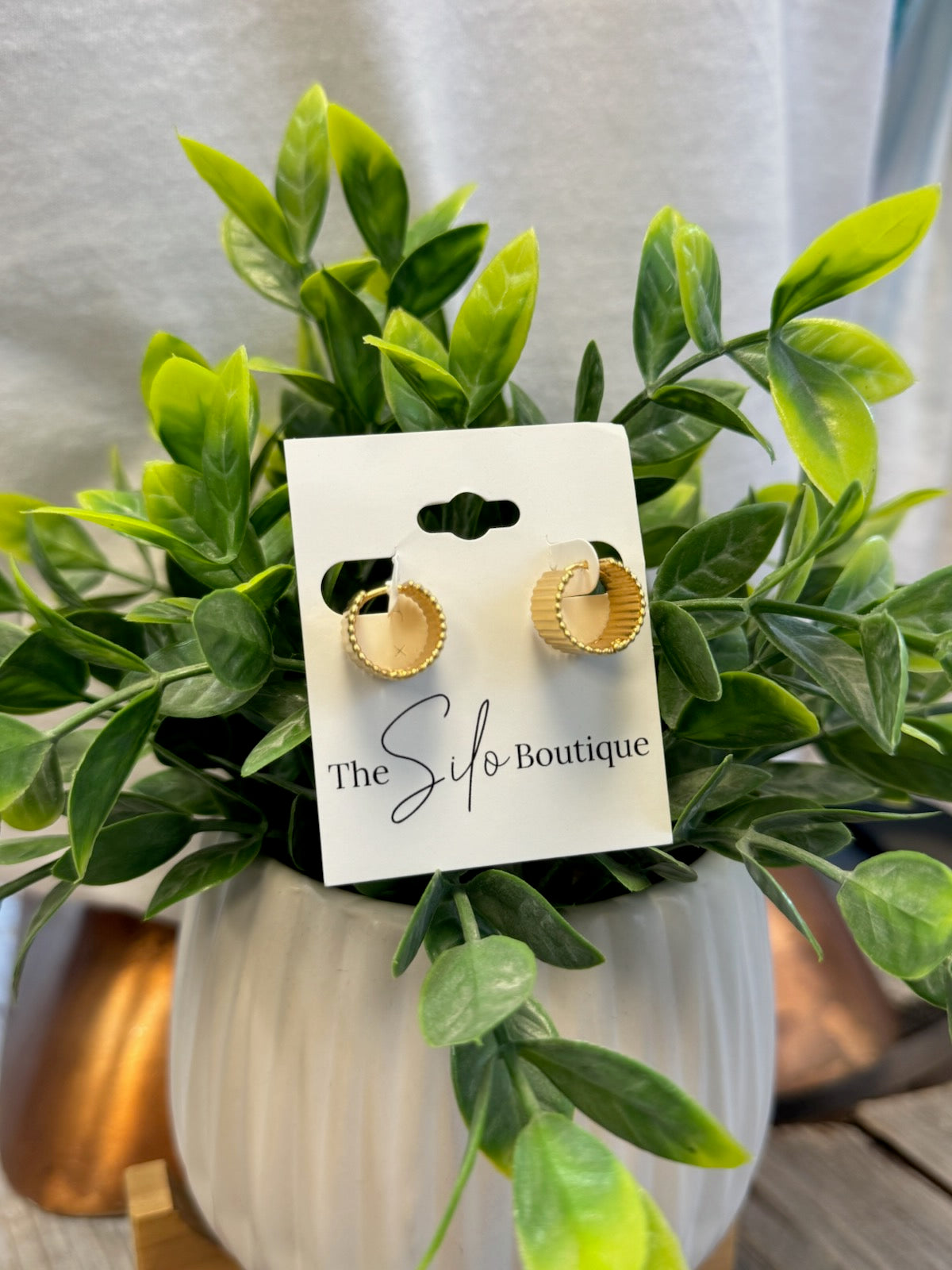 Thick Gold Mini Hoop-Earrings-Fame-The Silo Boutique, Women's Fashion Boutique Located in Warren and Grand Forks North Dakota
